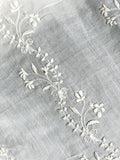 222C. Embroidered cotton batiste. 50g/m2.