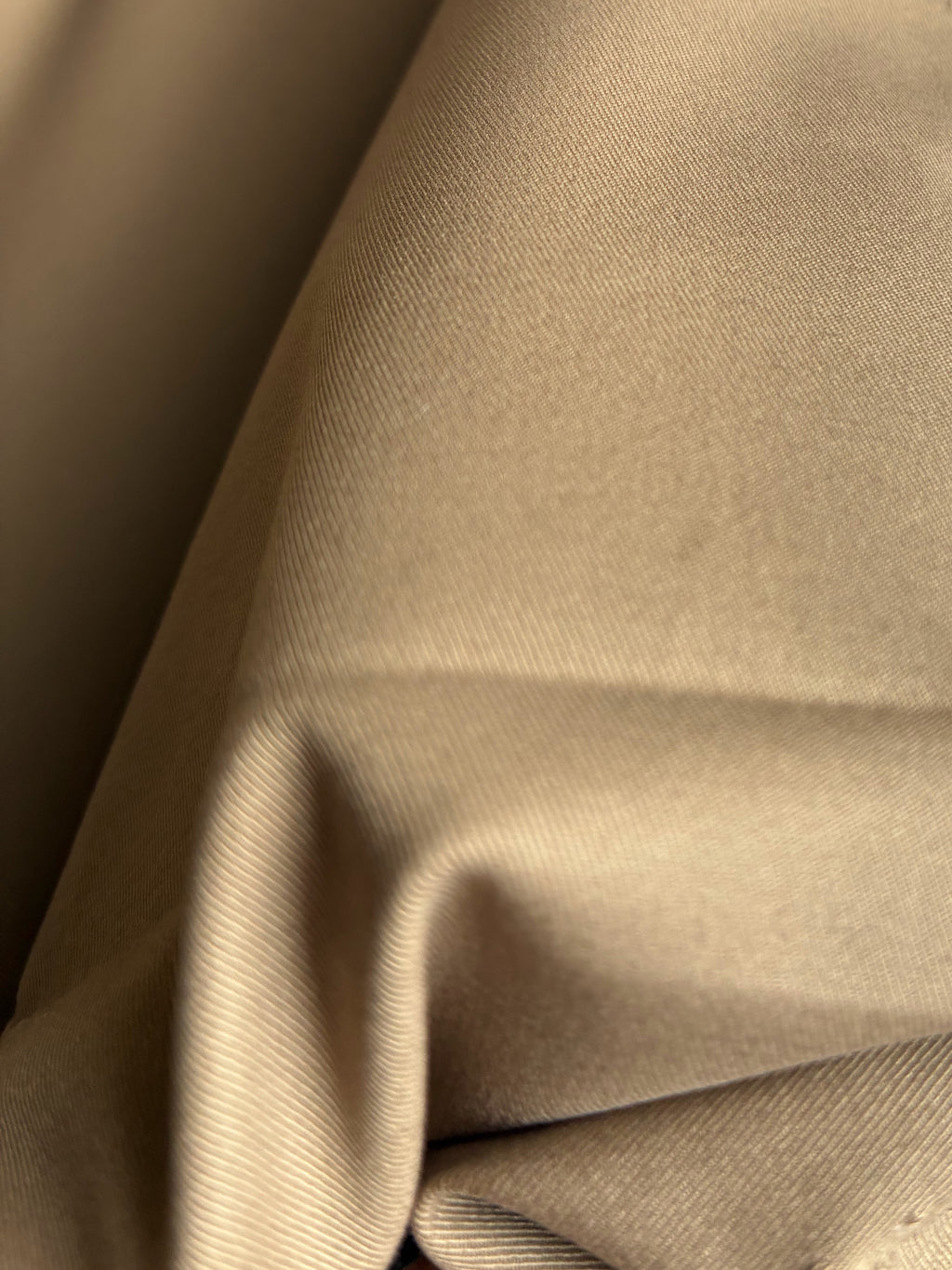 396CE. Lightweight twill. 135g/m2.