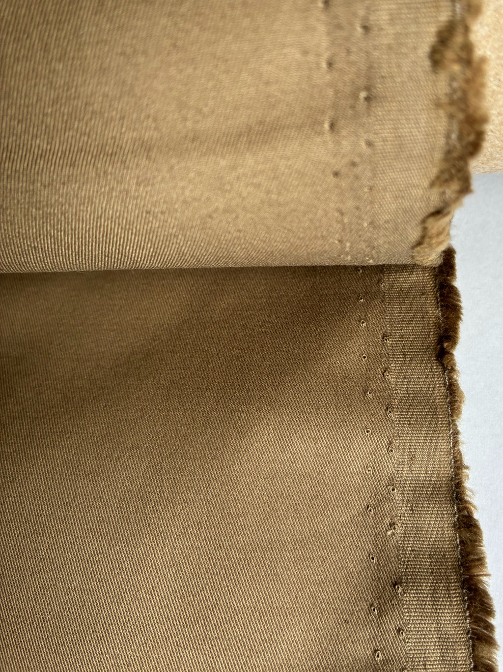 396CE. Lightweight twill. 135g/m2.