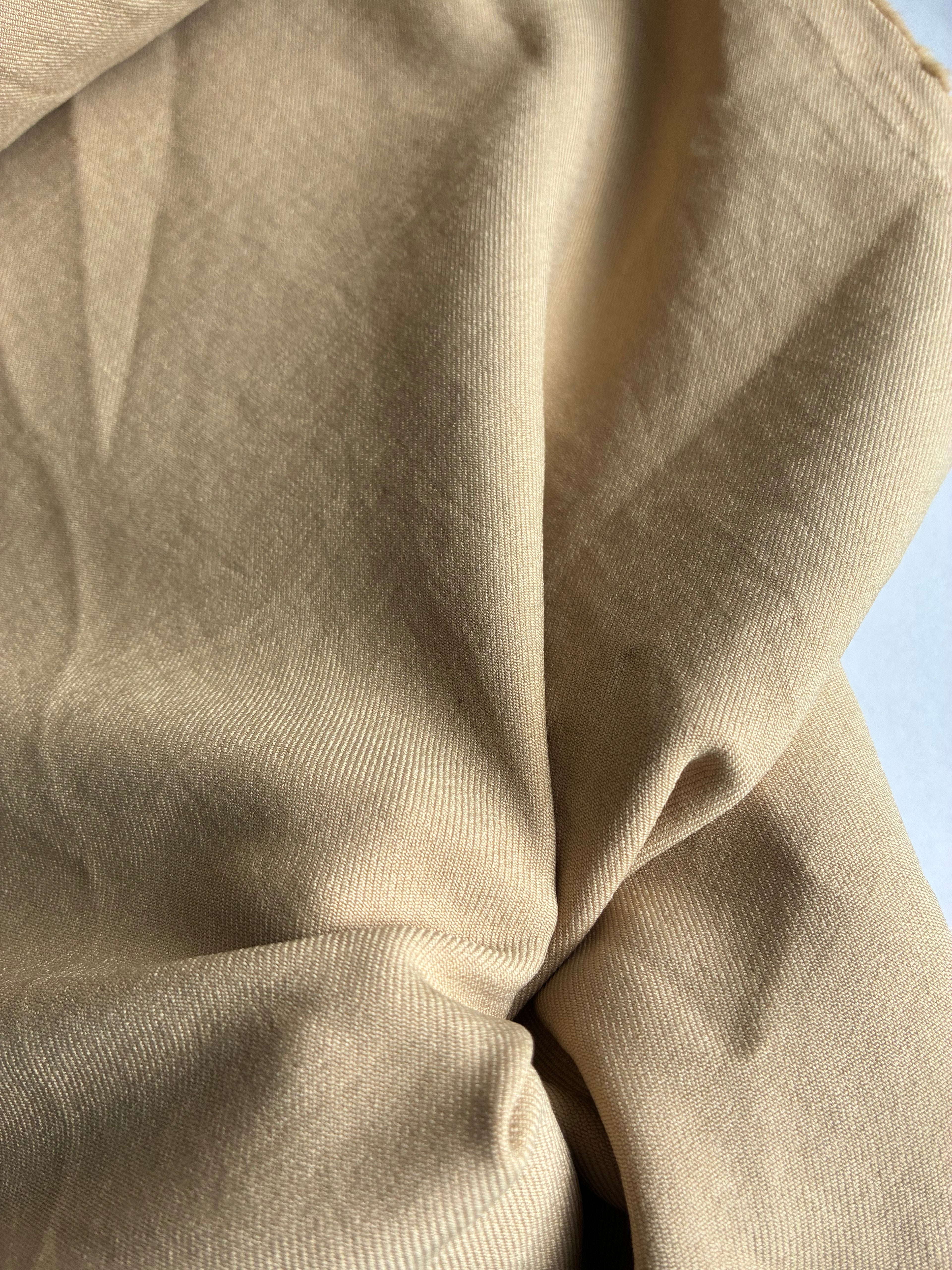 345P. Twill with "creased" effect. 280g/m2.