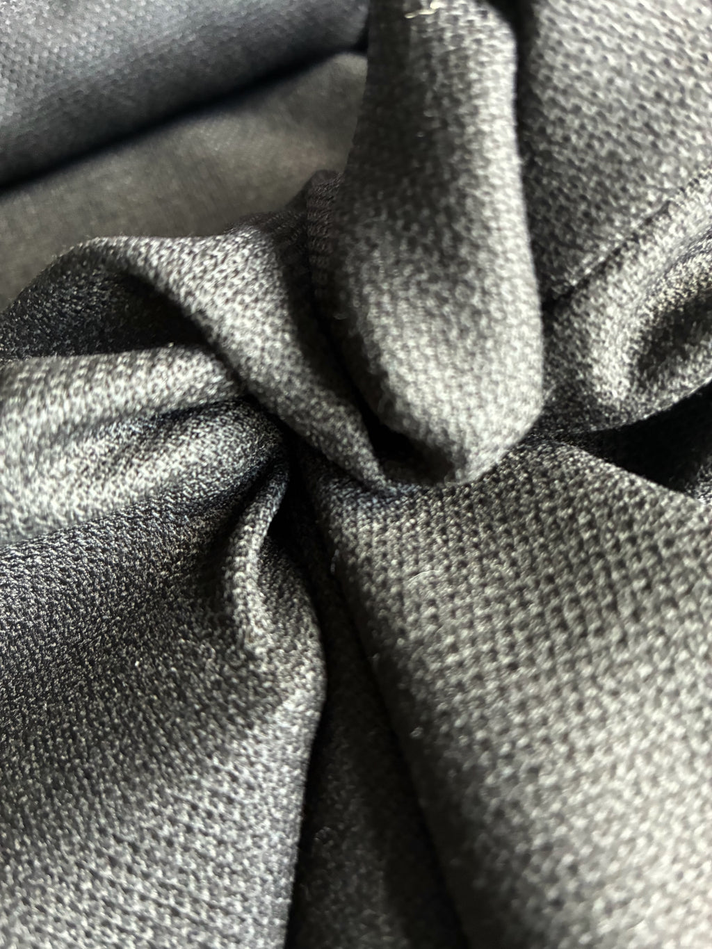 383VWE. Light wool. Piqué. 190g/m2. 3.5m coupon.