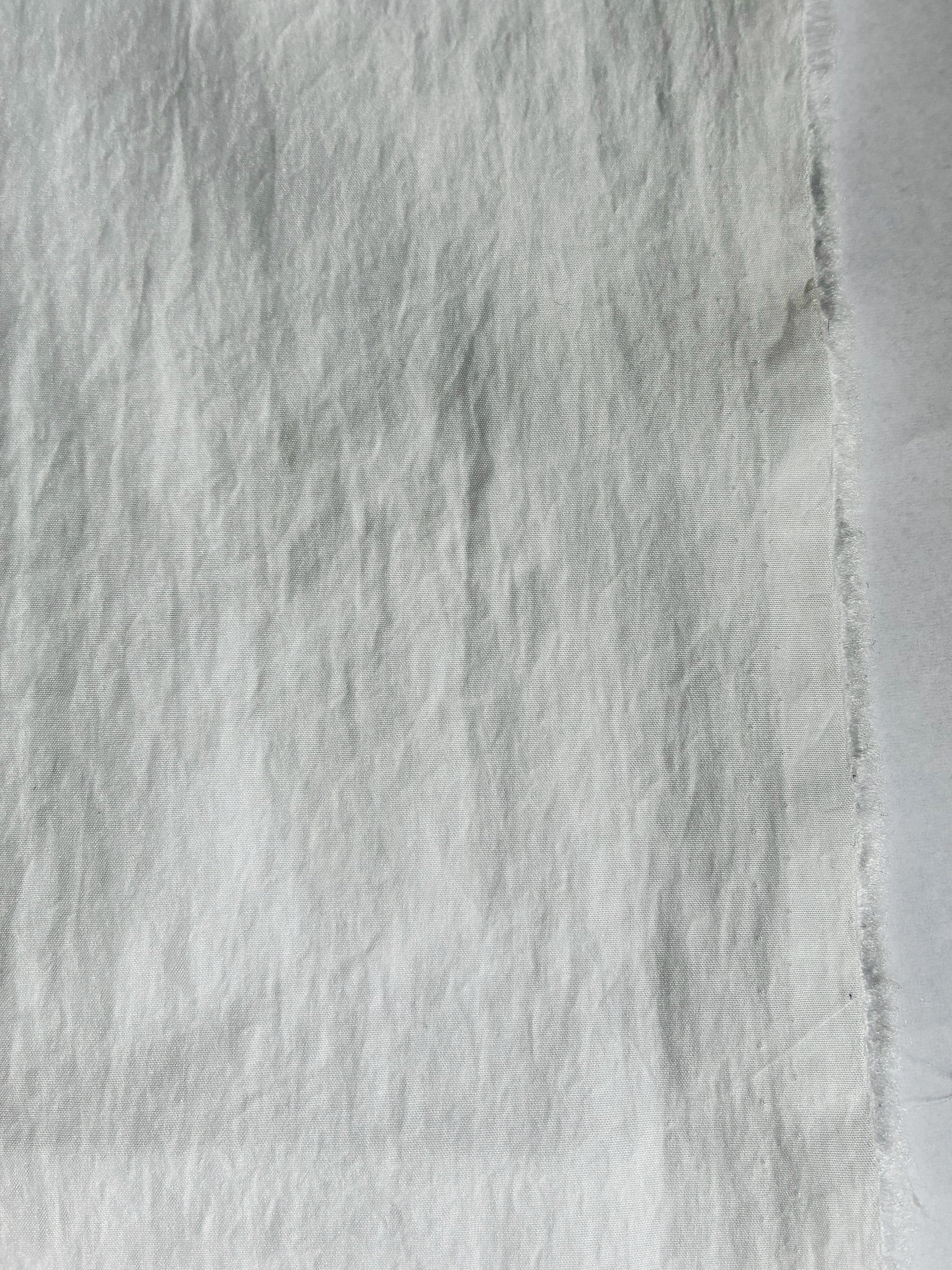 264 Seiten. Gerissen. 110 g/m².