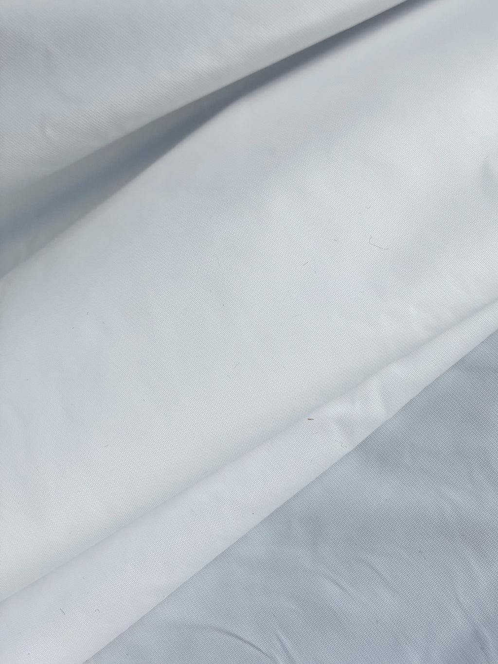 353PA. Leichtes Nylon. 50g/m².