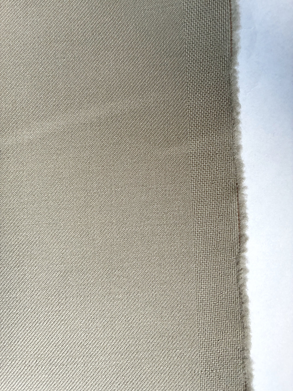 380WPE. Bonded wool twill. 320g/m2.