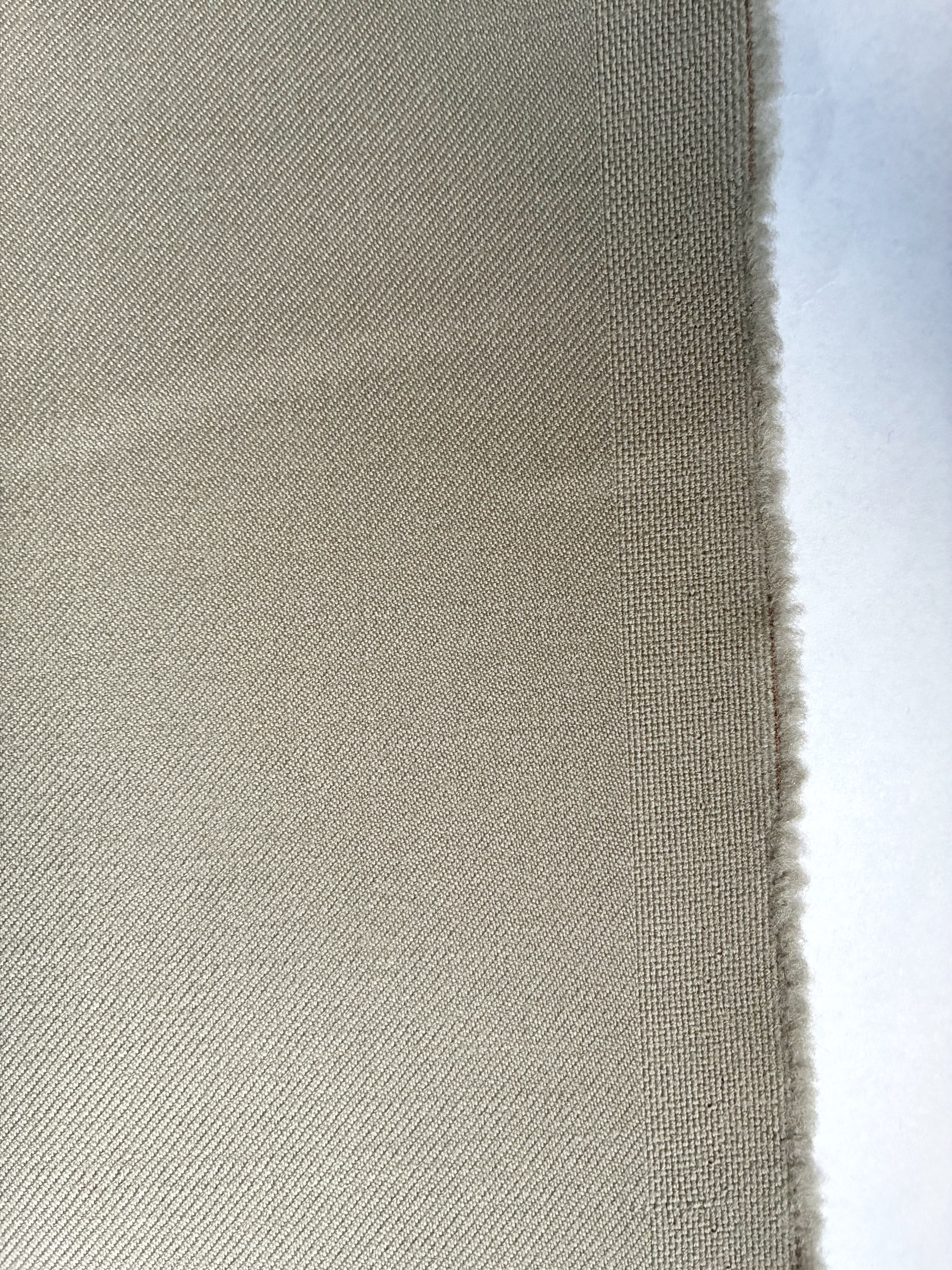 380WPE. Bonded wool twill. 320g/m2.
