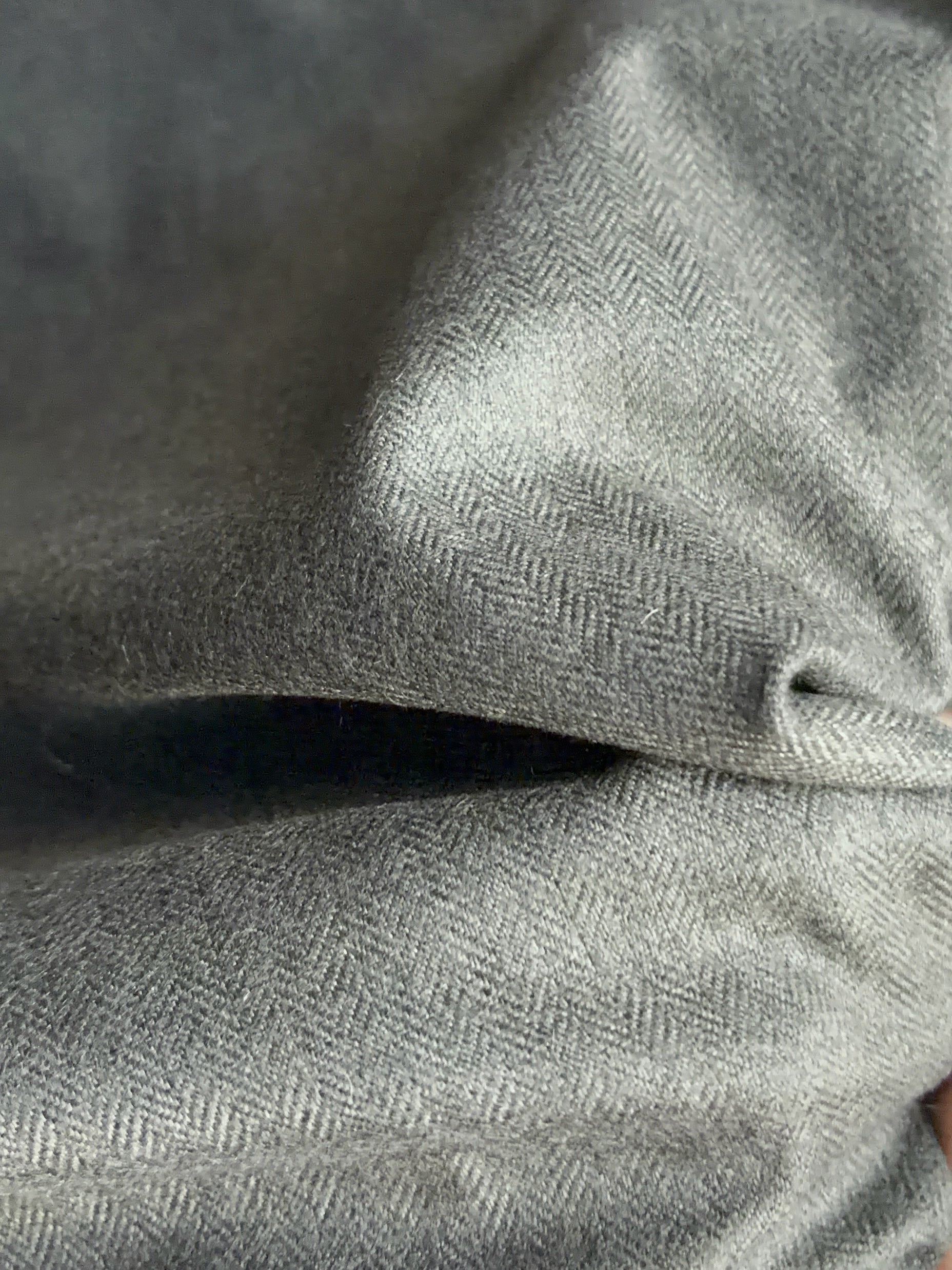 243P. Light technical fabric. 165g/m2.