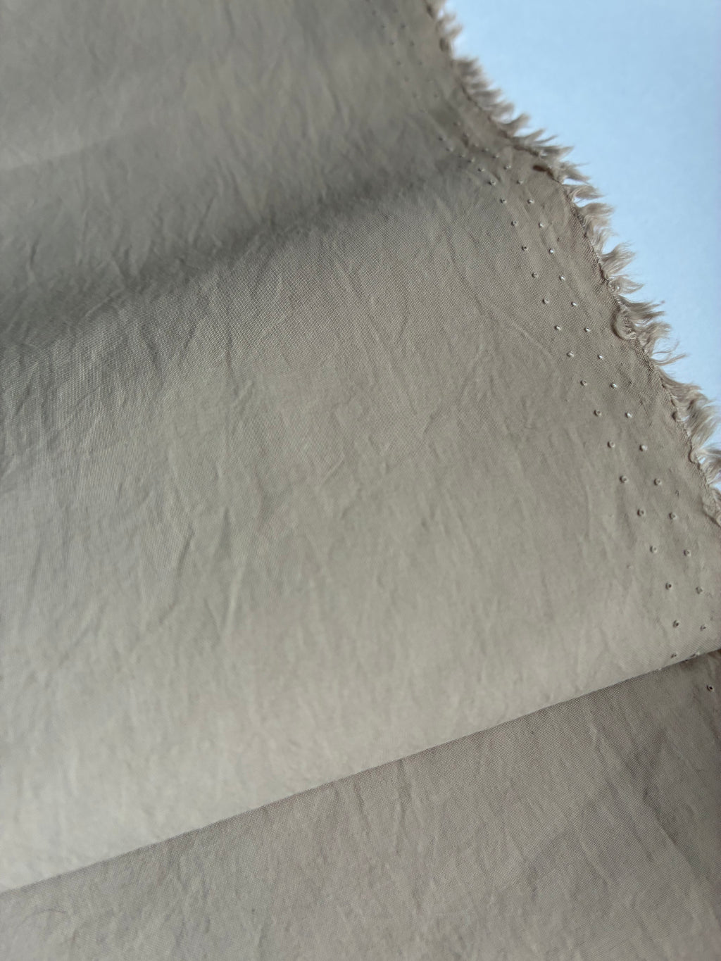 361P. Slightly summery fabric. Froissé. 100g/m2.