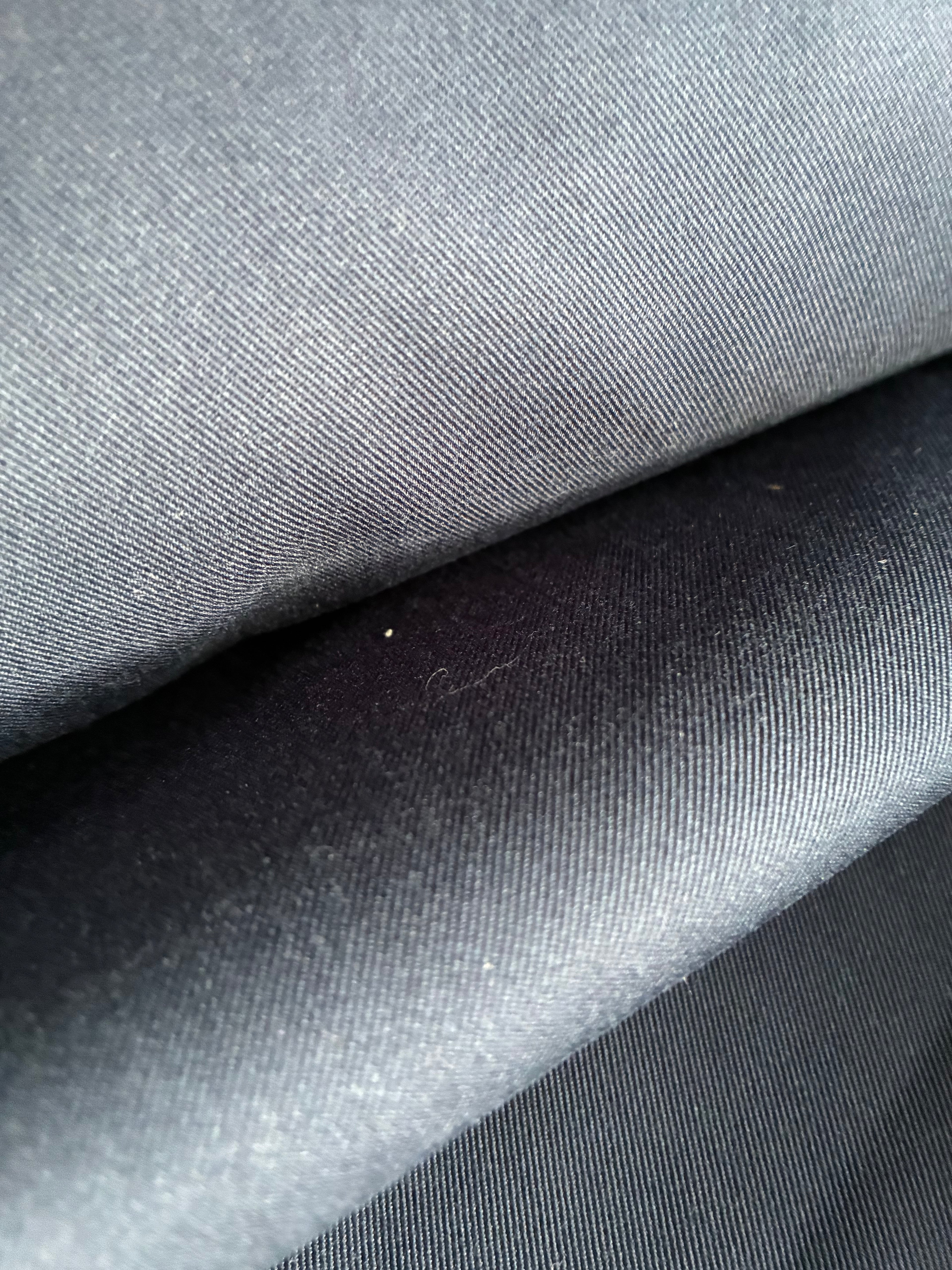 437CP. Gabardine. 270 g/m2.