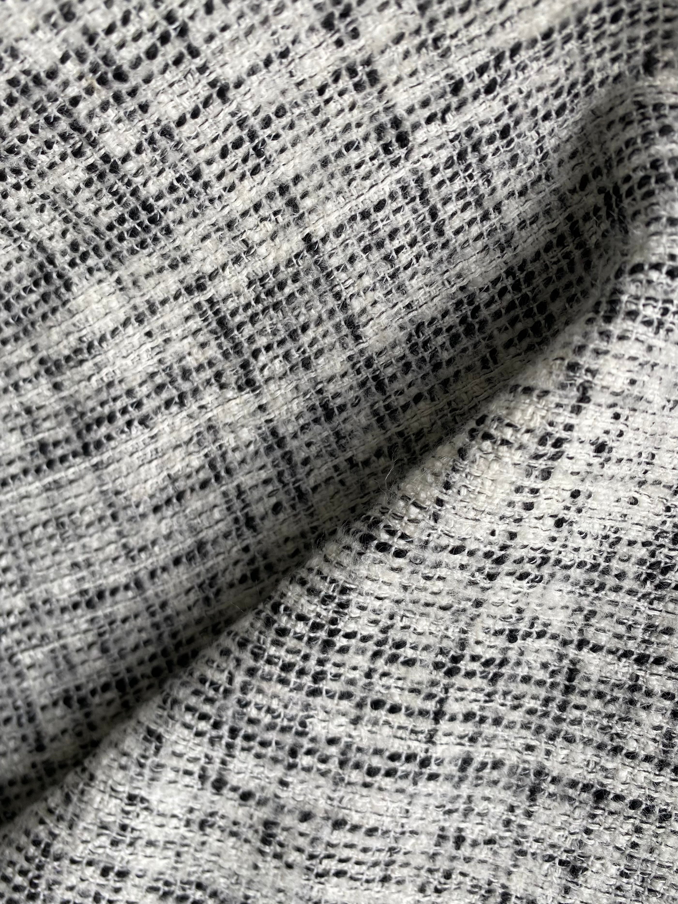 169MX. Tweed. 330g/m2.
