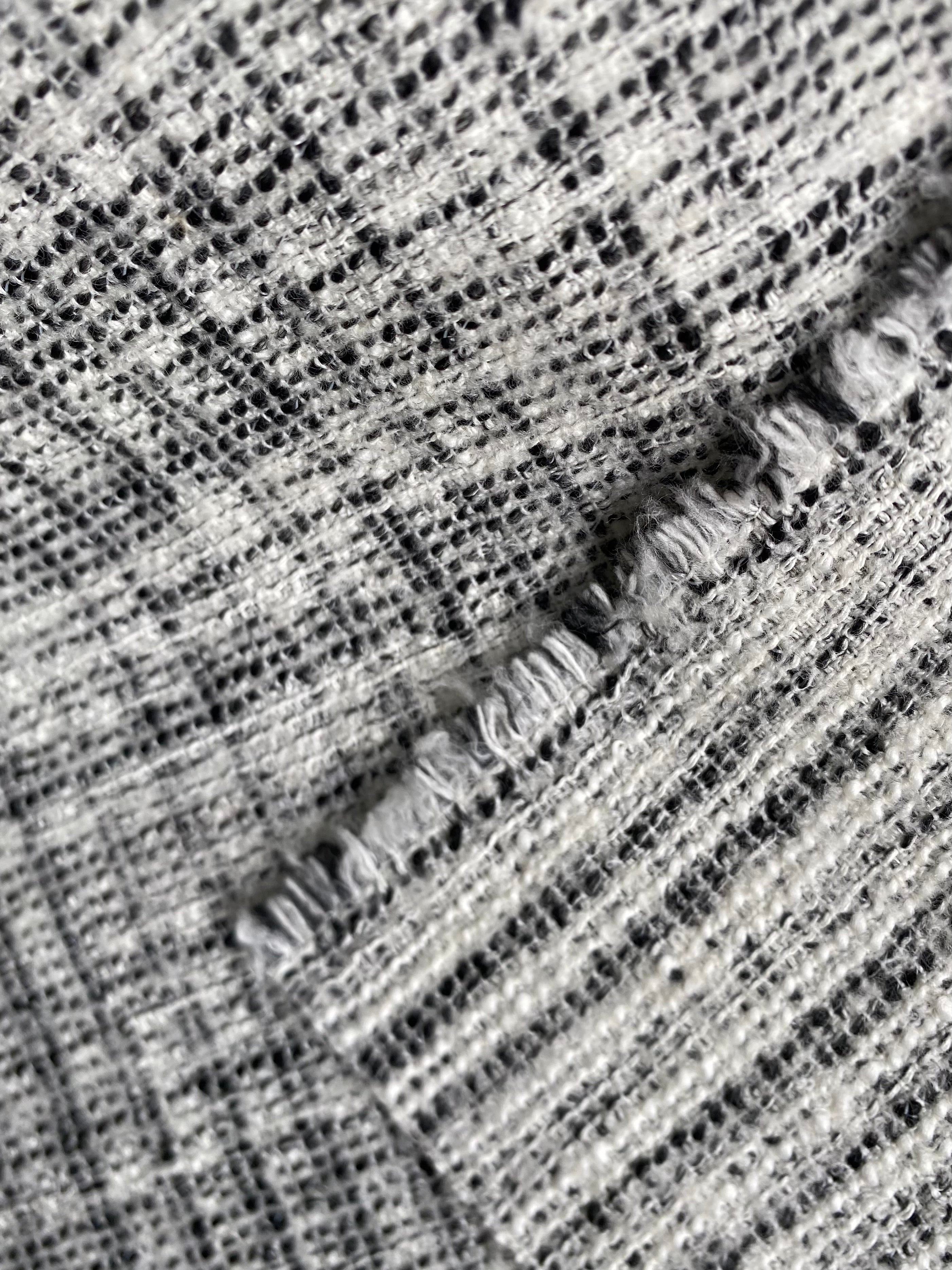 169MX. Tweed. 330g/m2.