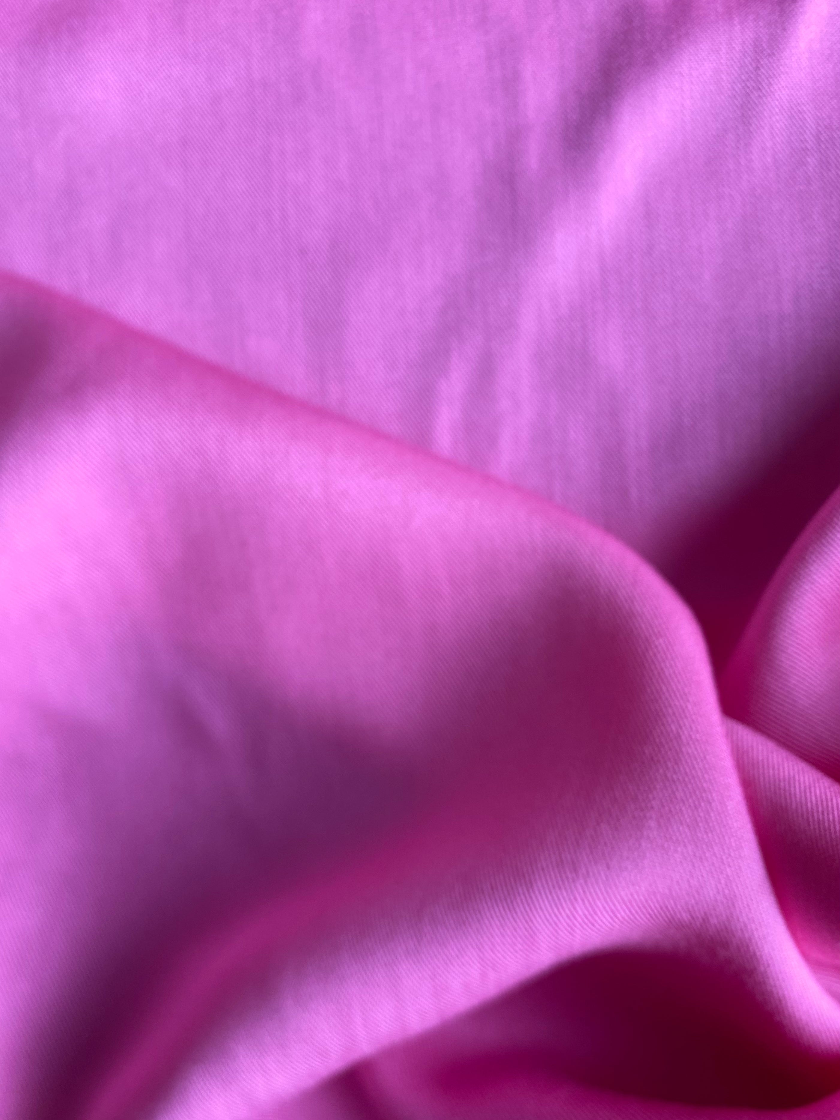 179V. Viscose . 160g/m2.