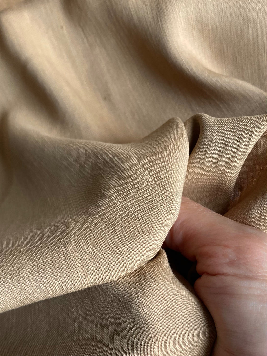 173VL. Viscose-Linen. 210g/m2.