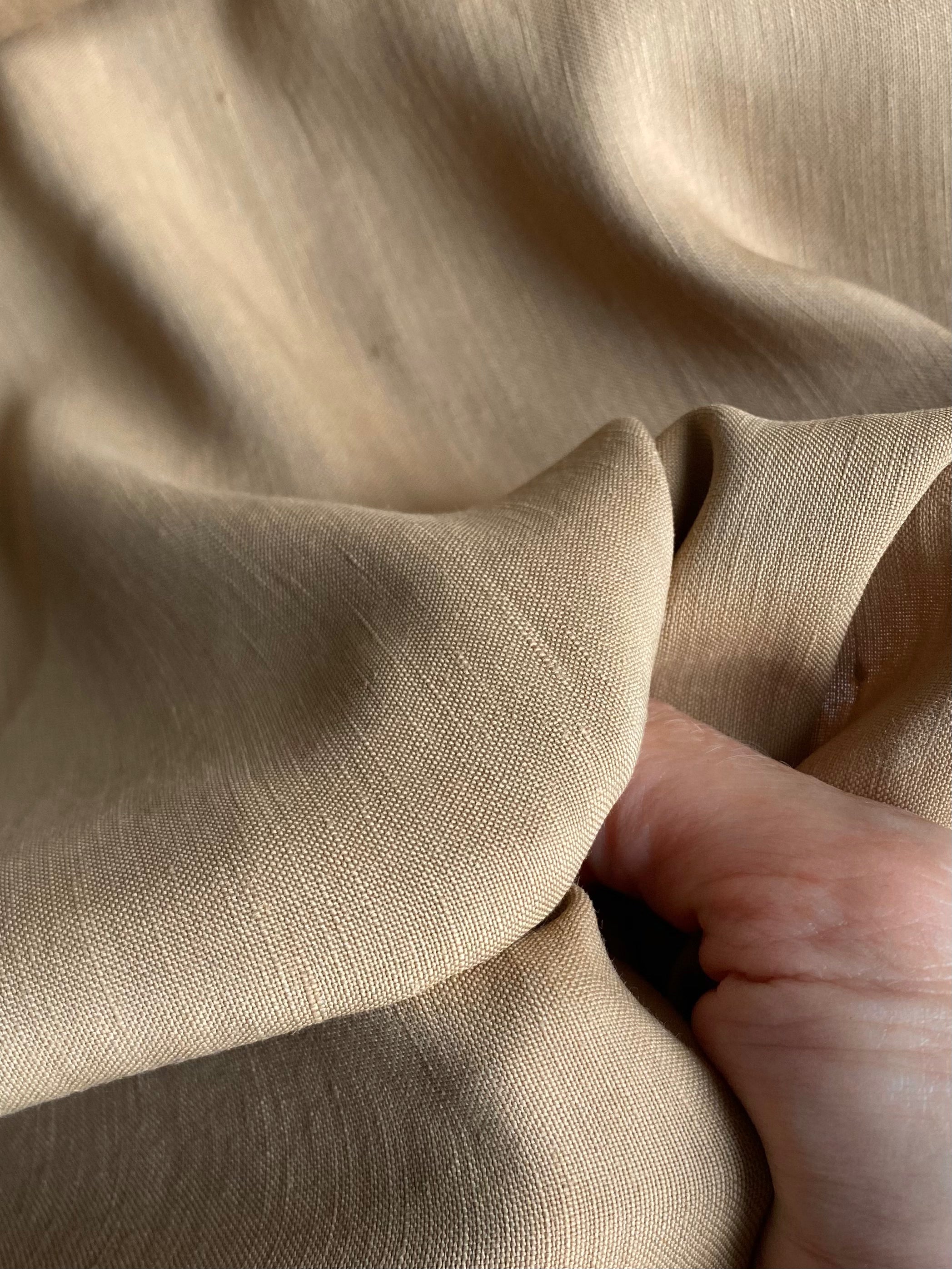 173VL. Viscose-Linen. 210g/m2.