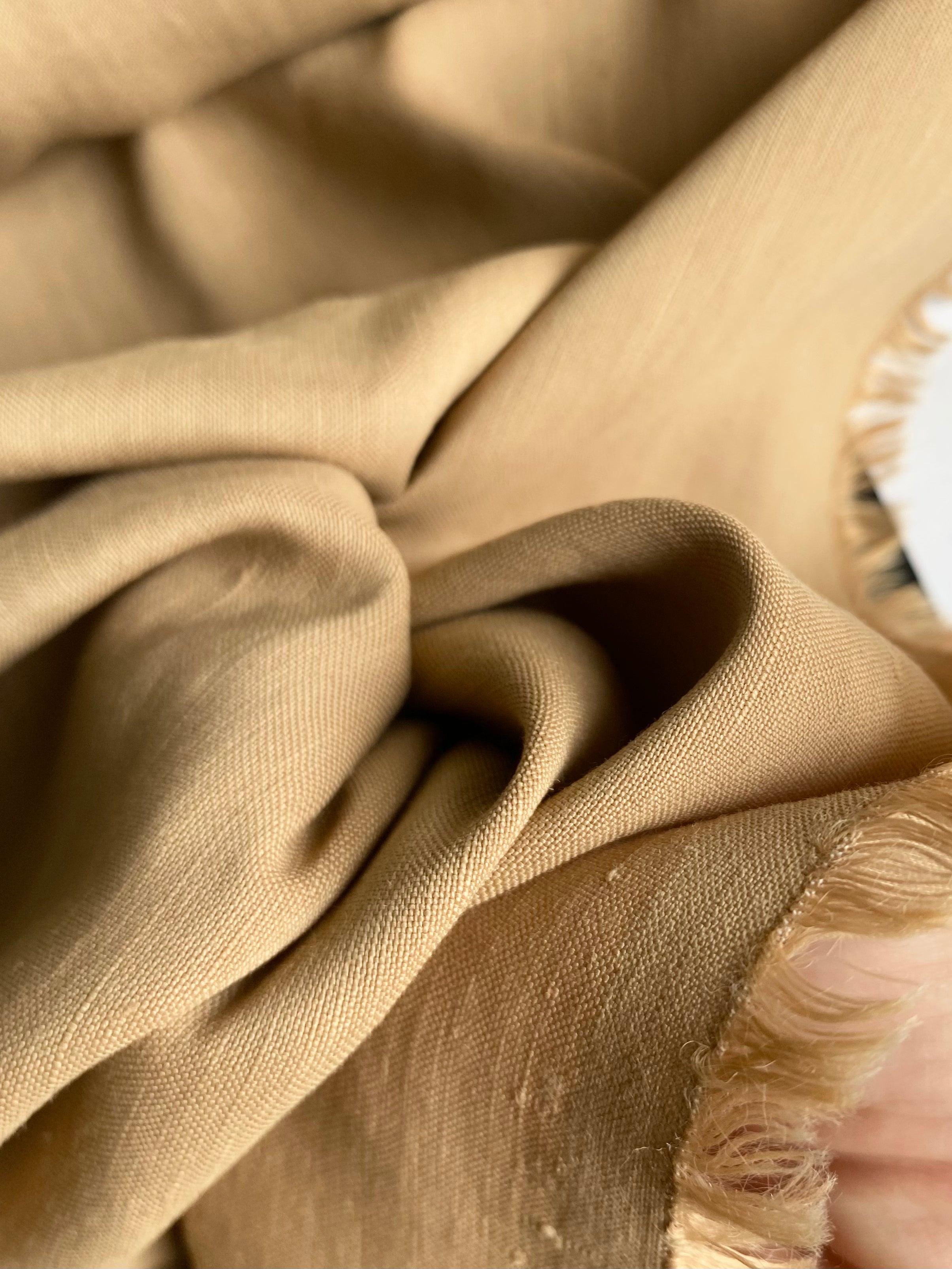 173VL. Viscose-Linen. 210g/m2.