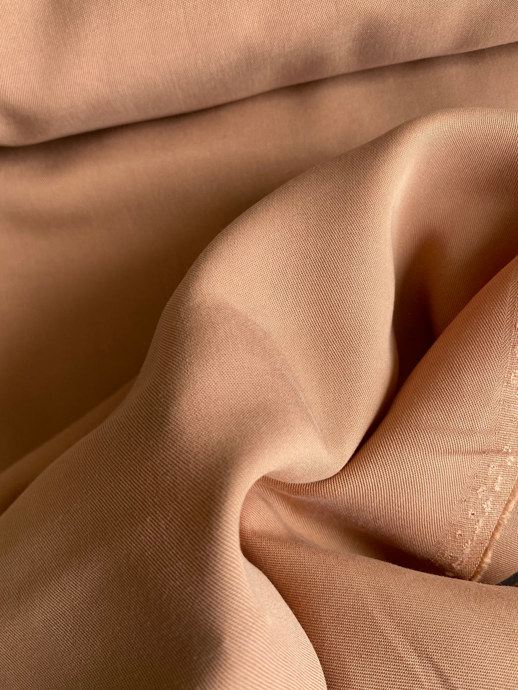 195CV. Cotton blend twill. 200g/m2.