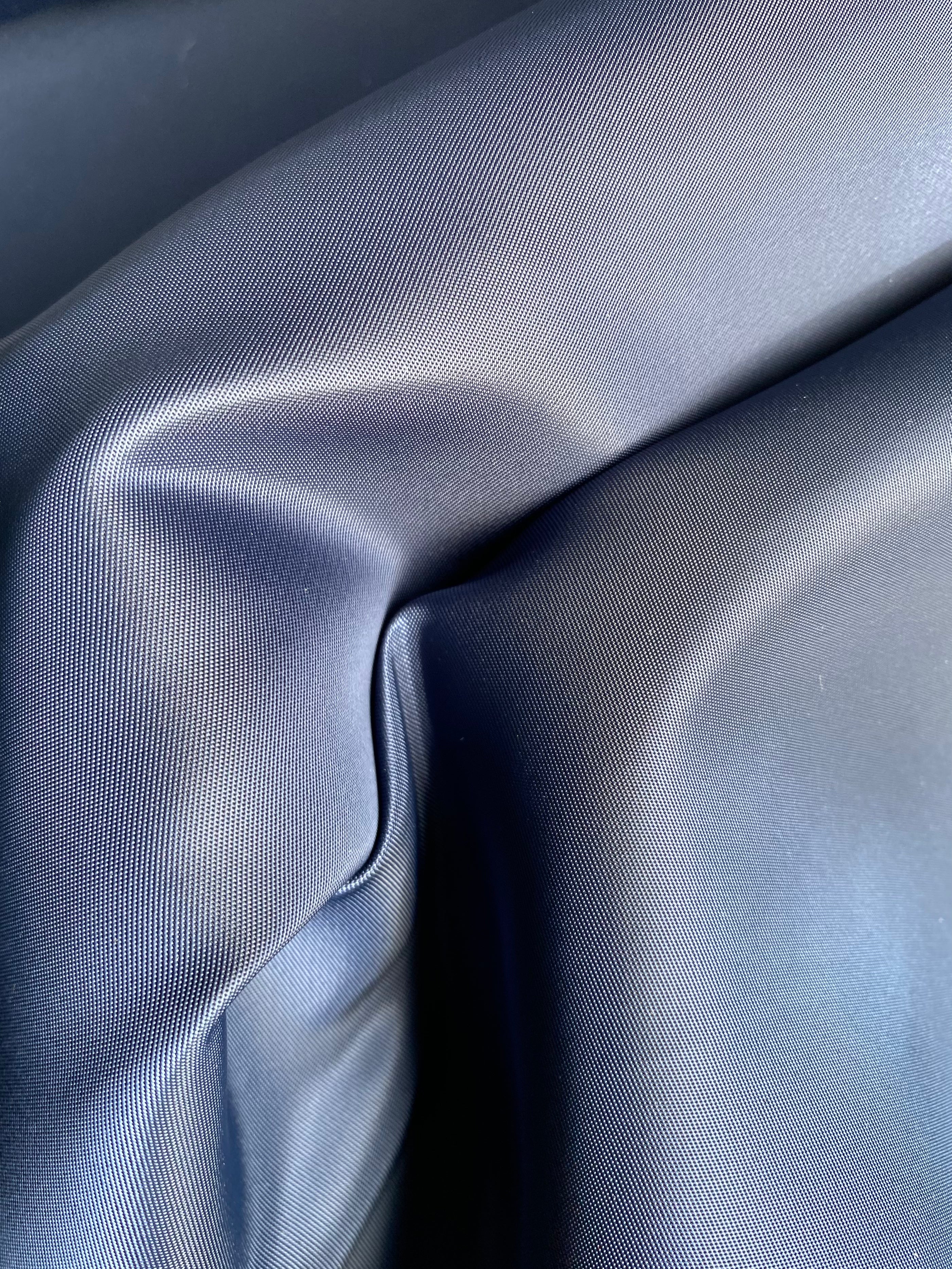 174PJ. Waterproof satin. 160g/m2.