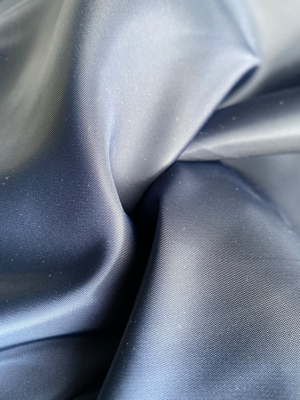 174PJ. Waterproof satin. 160g/m2.