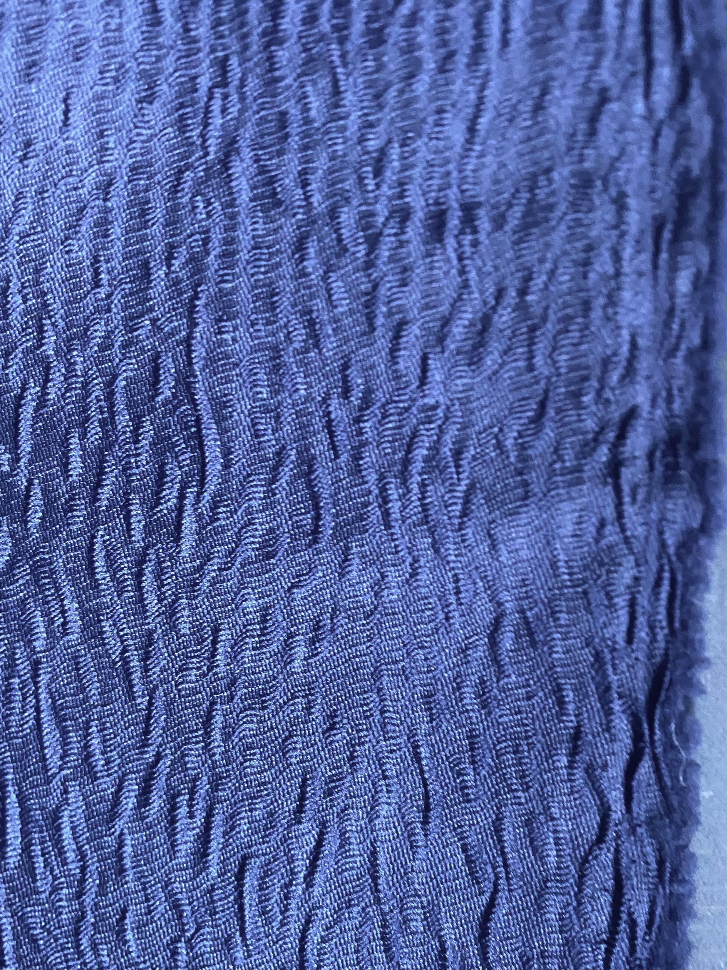 113P. Cloqué. 200g/m2.