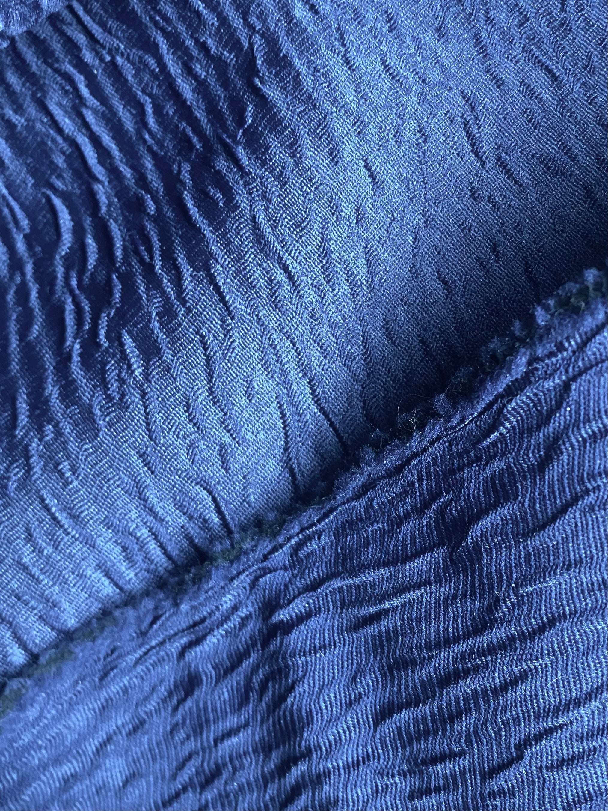 113P. Cloqué. 200g/m2.