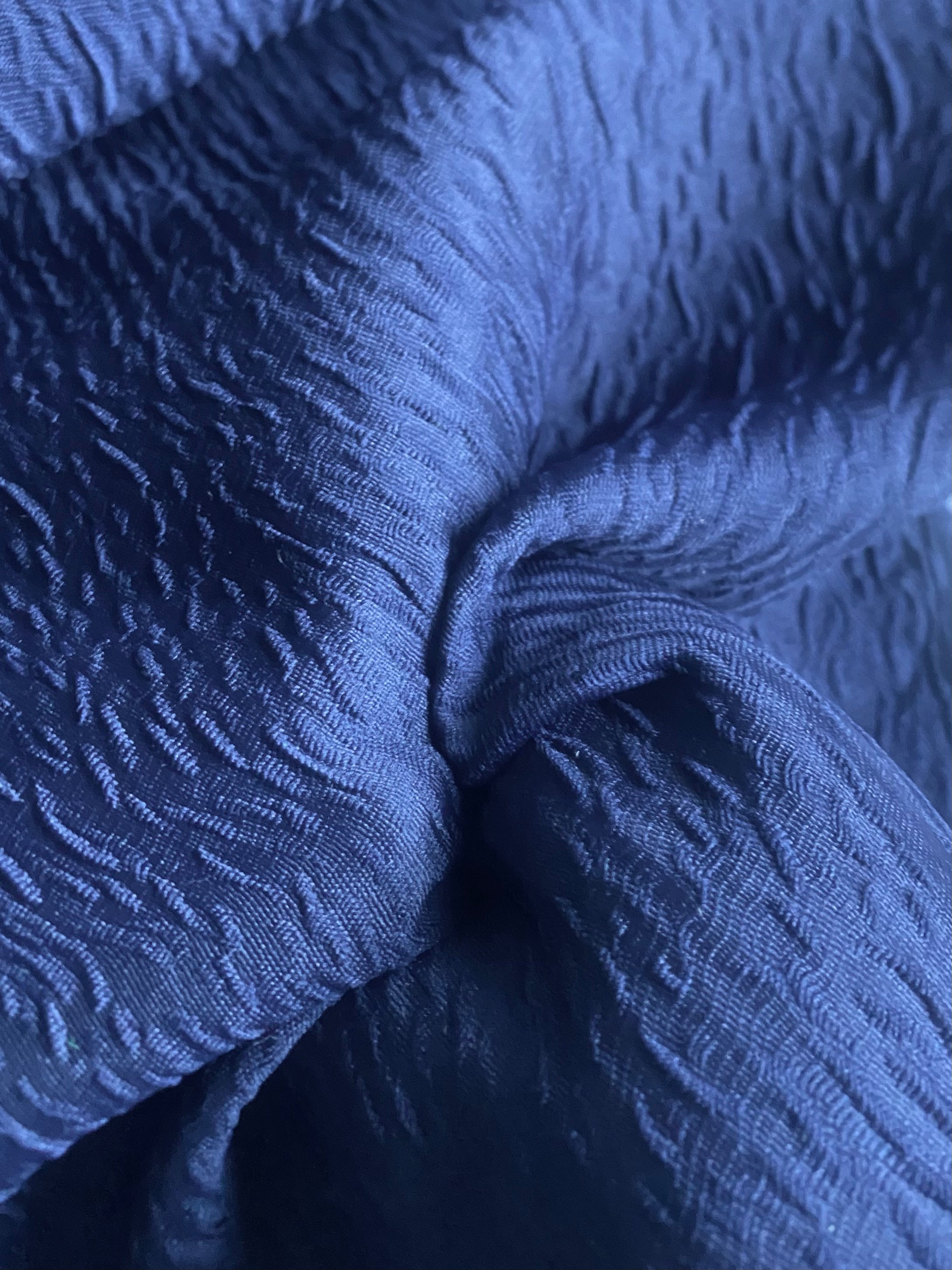 113P. Cloqué. 200g/m2.