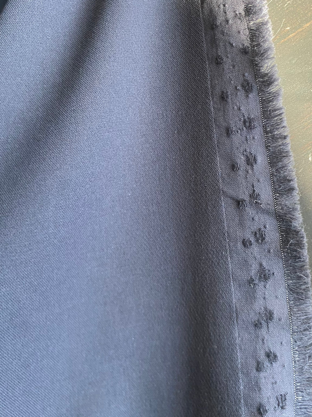 166WC. Cotton-wool stretch. 280g/m2. 2.4m coupon.