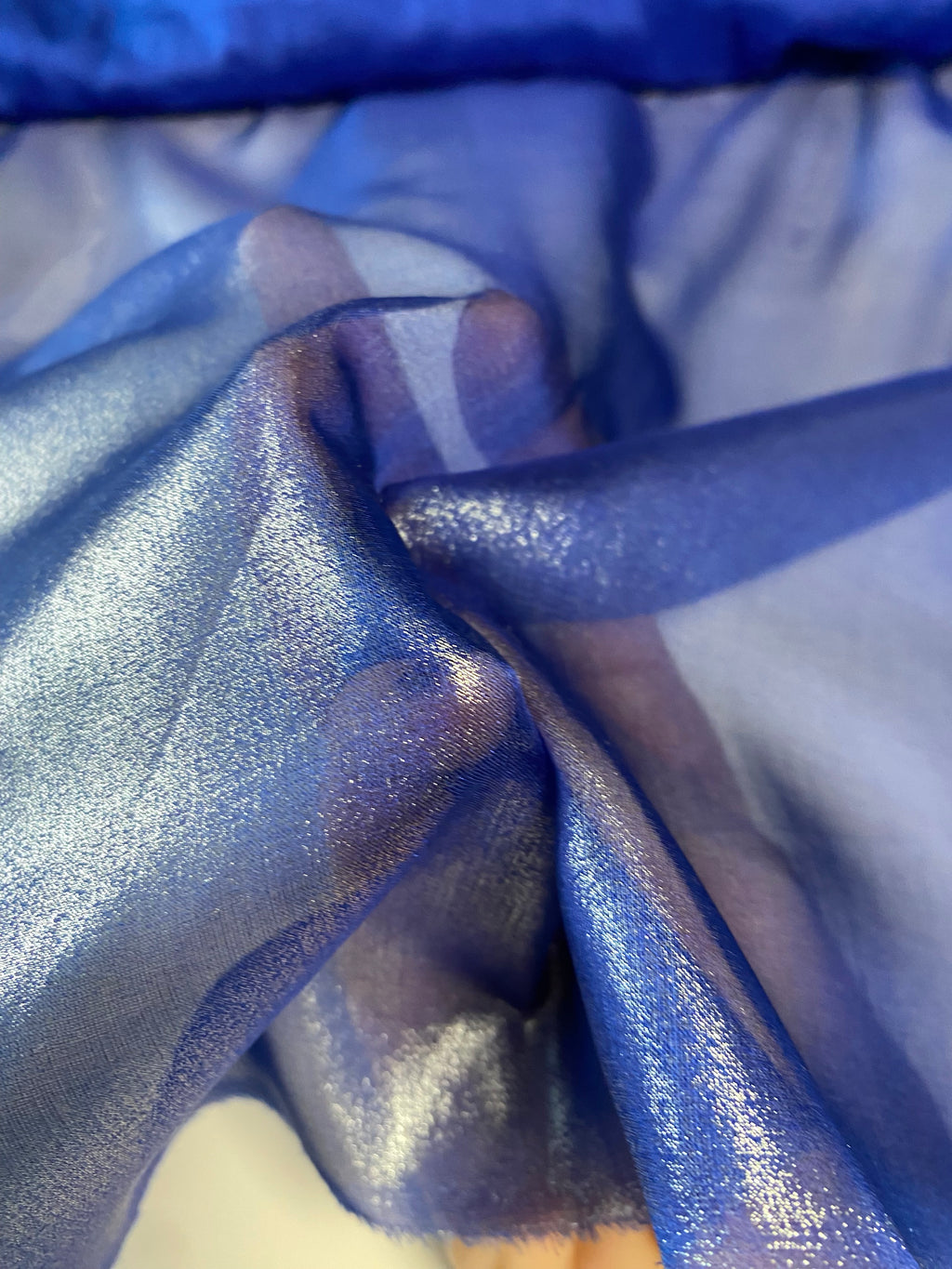 001S. Silk chiffon. 25g/m2.