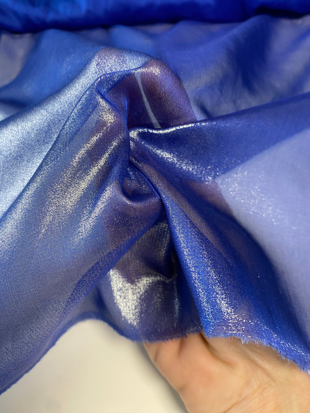 001S. Silk chiffon. 25g/m2.