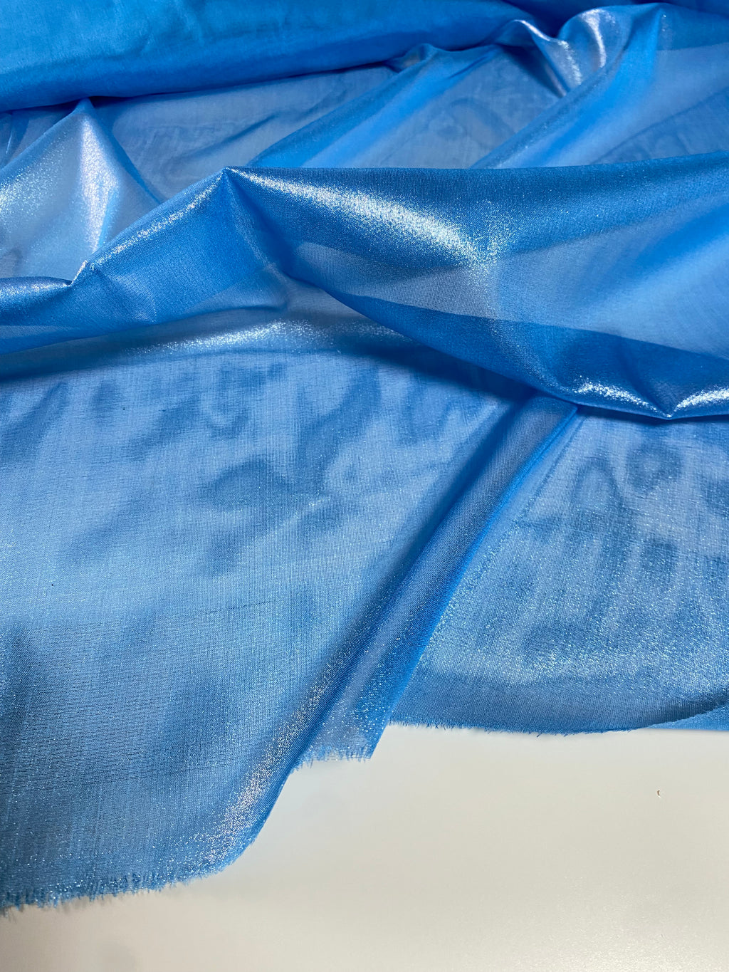 002S. Silk chiffon. 25g/m2.
