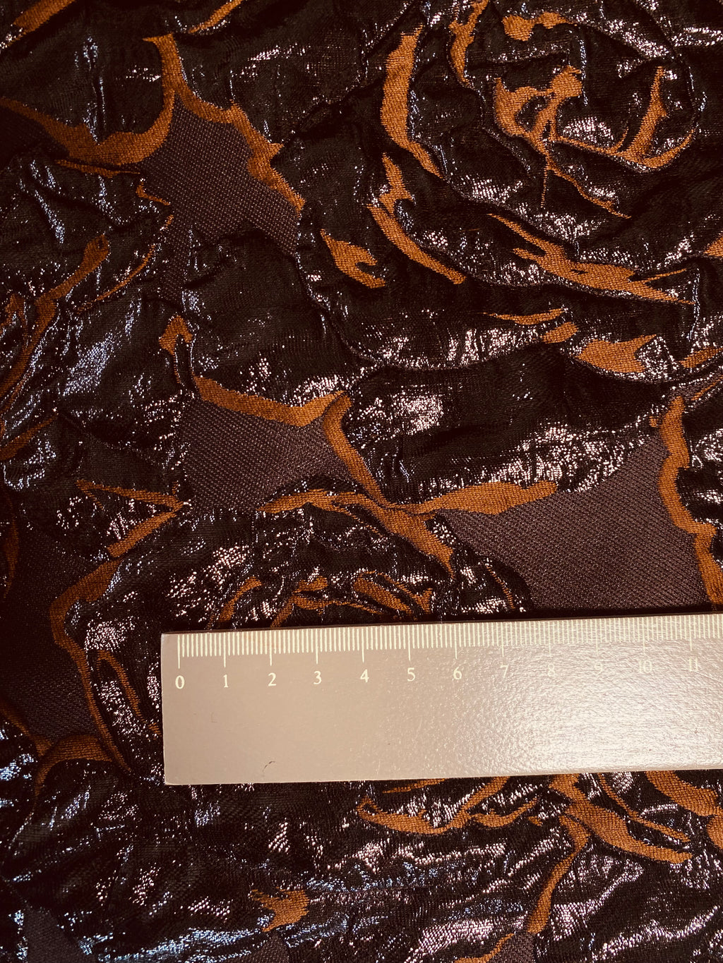 023HC. Jacquard cloqué. 120g/m2.
