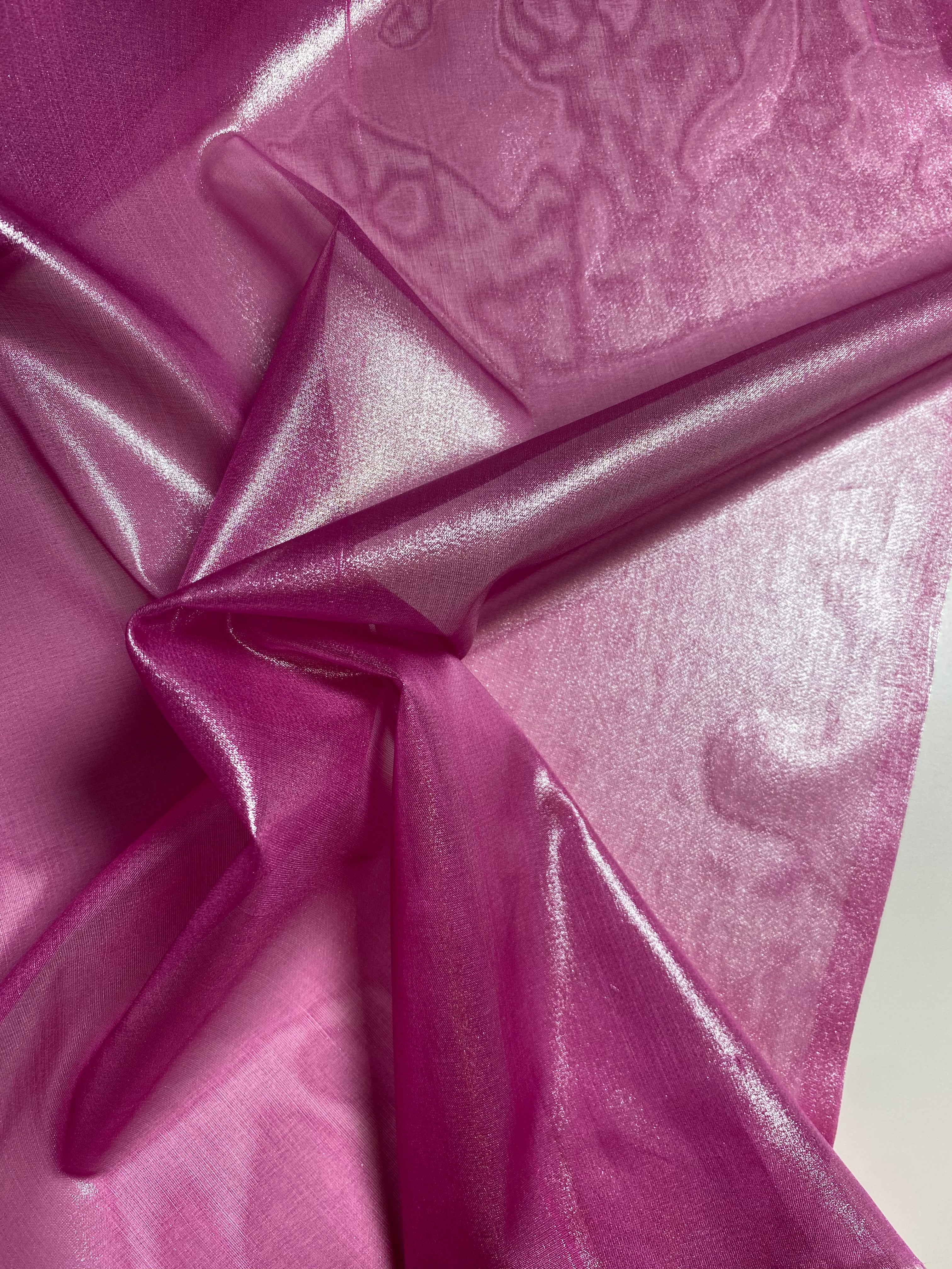 049S. Silk with metallic surface. 25g/m2.