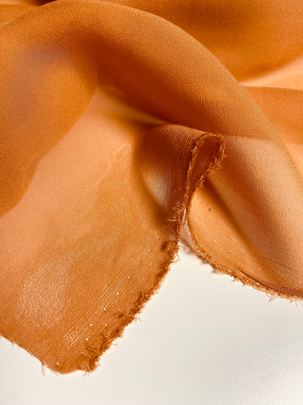 051S. Silk crepon. 40g/m2.