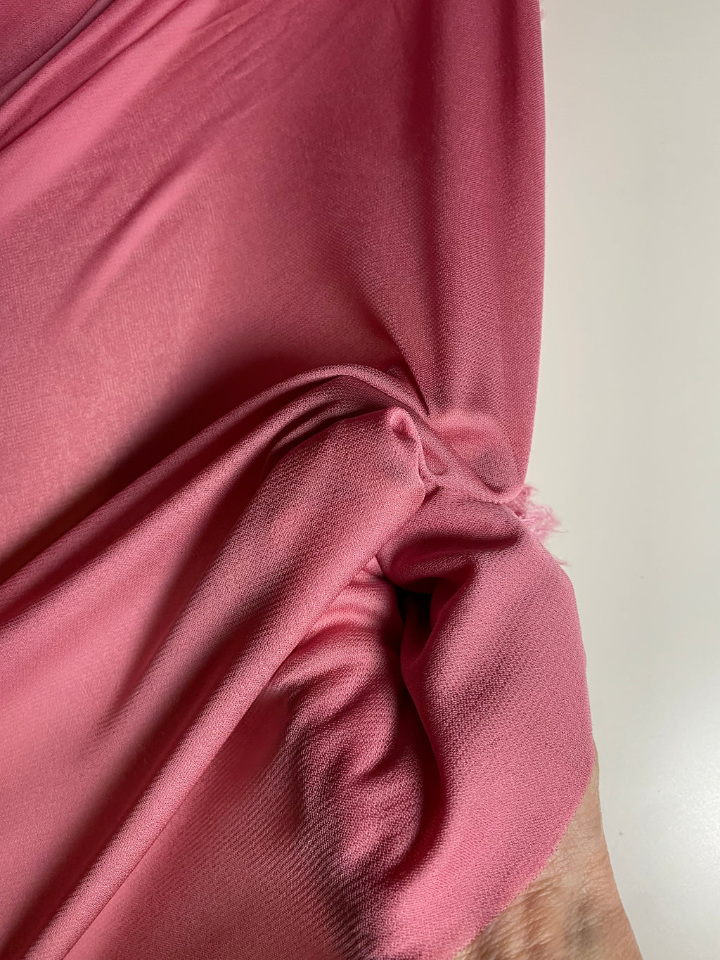 061V. Viscose jersey. 100g/m2.