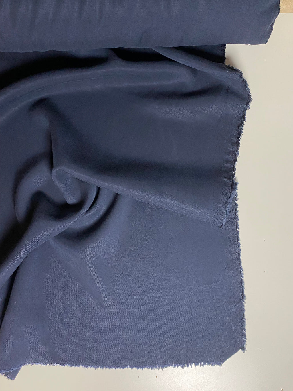 063V. Viscose twill. 80g/m2.