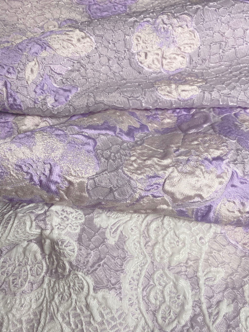 0681HC. Jacquard cloqué. 110g/m2.
