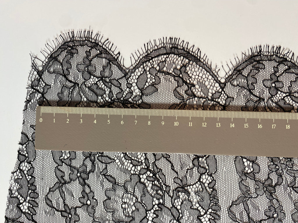 077LC. Viscose-Polyamid Lace. 25g/m2.