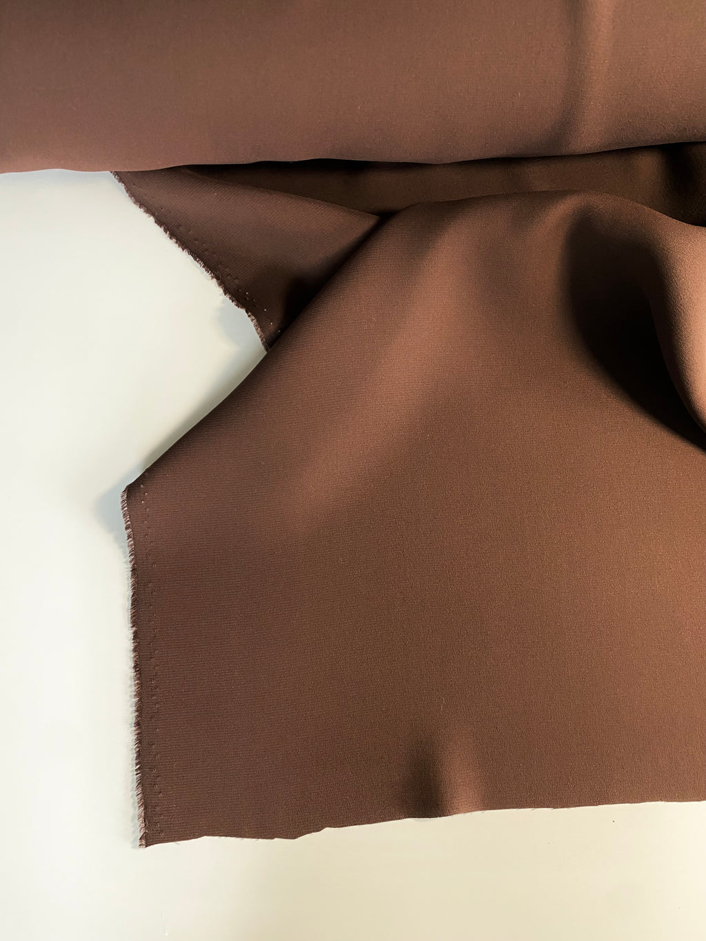 085S. Crépe stretch. 150g/m2.