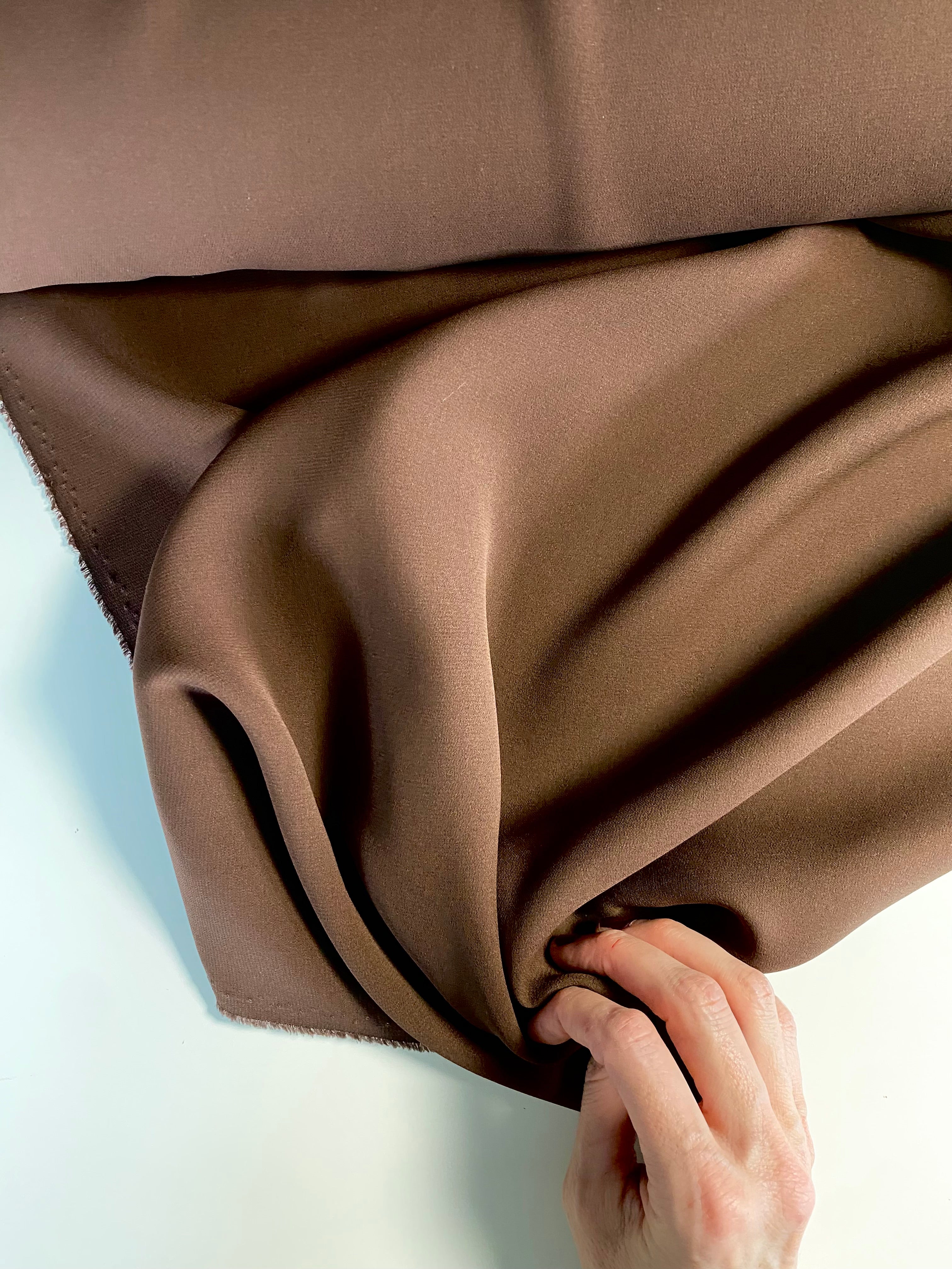 085S. Crépe stretch. 150g/m2.