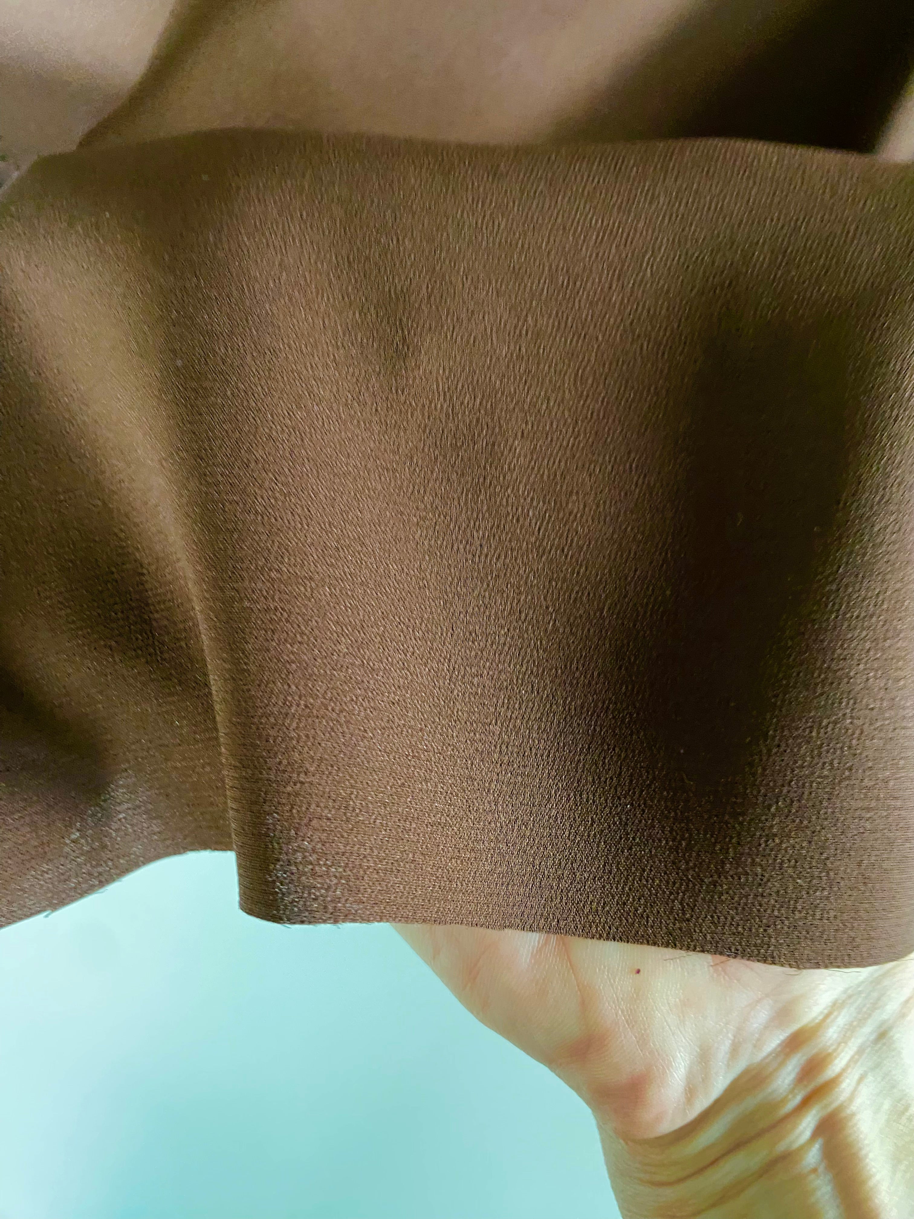 085S. Crépe stretch. 150g/m2.