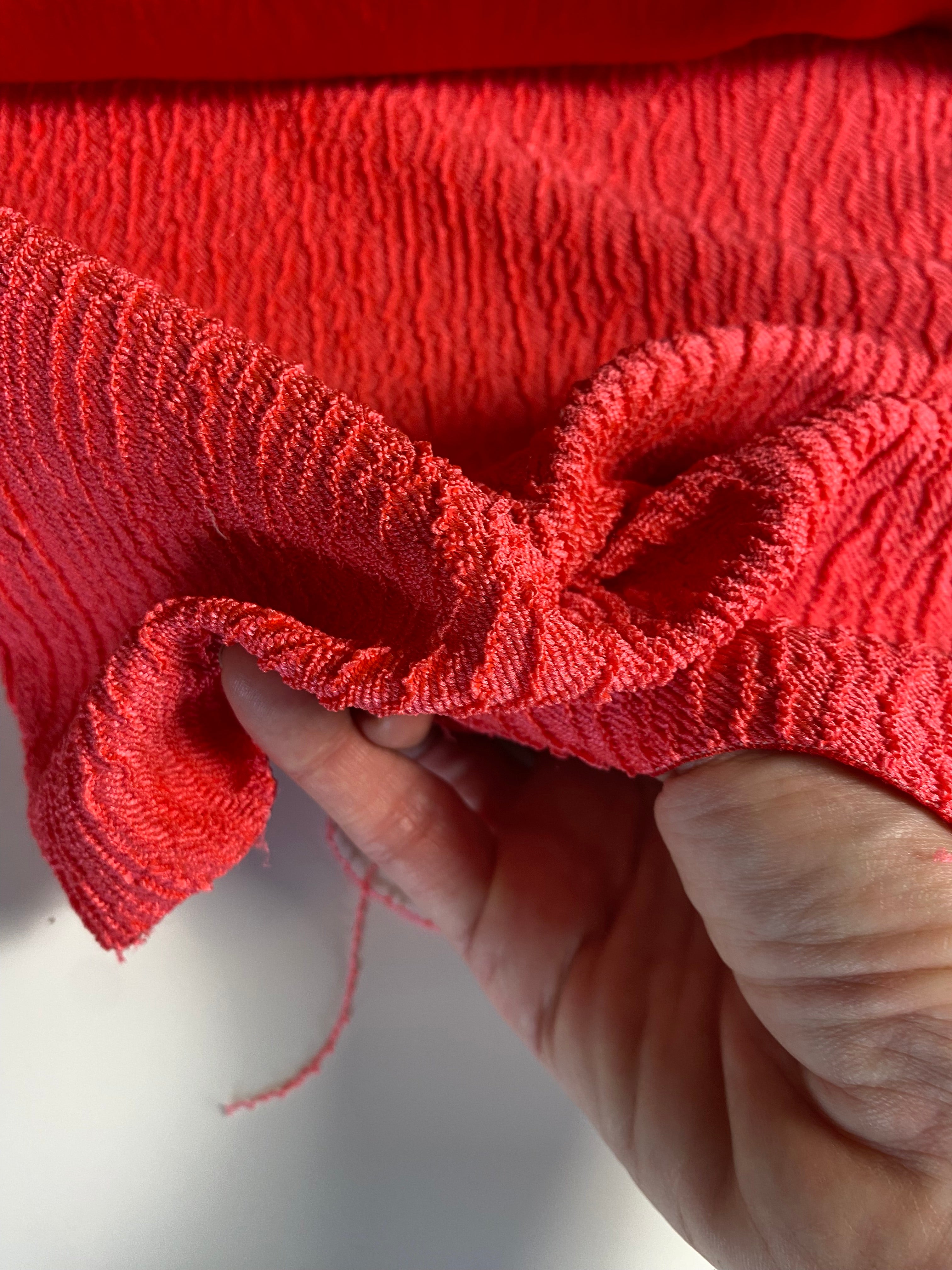 093MX. Cloqué stretch. 210g/m2. 3m coupon.