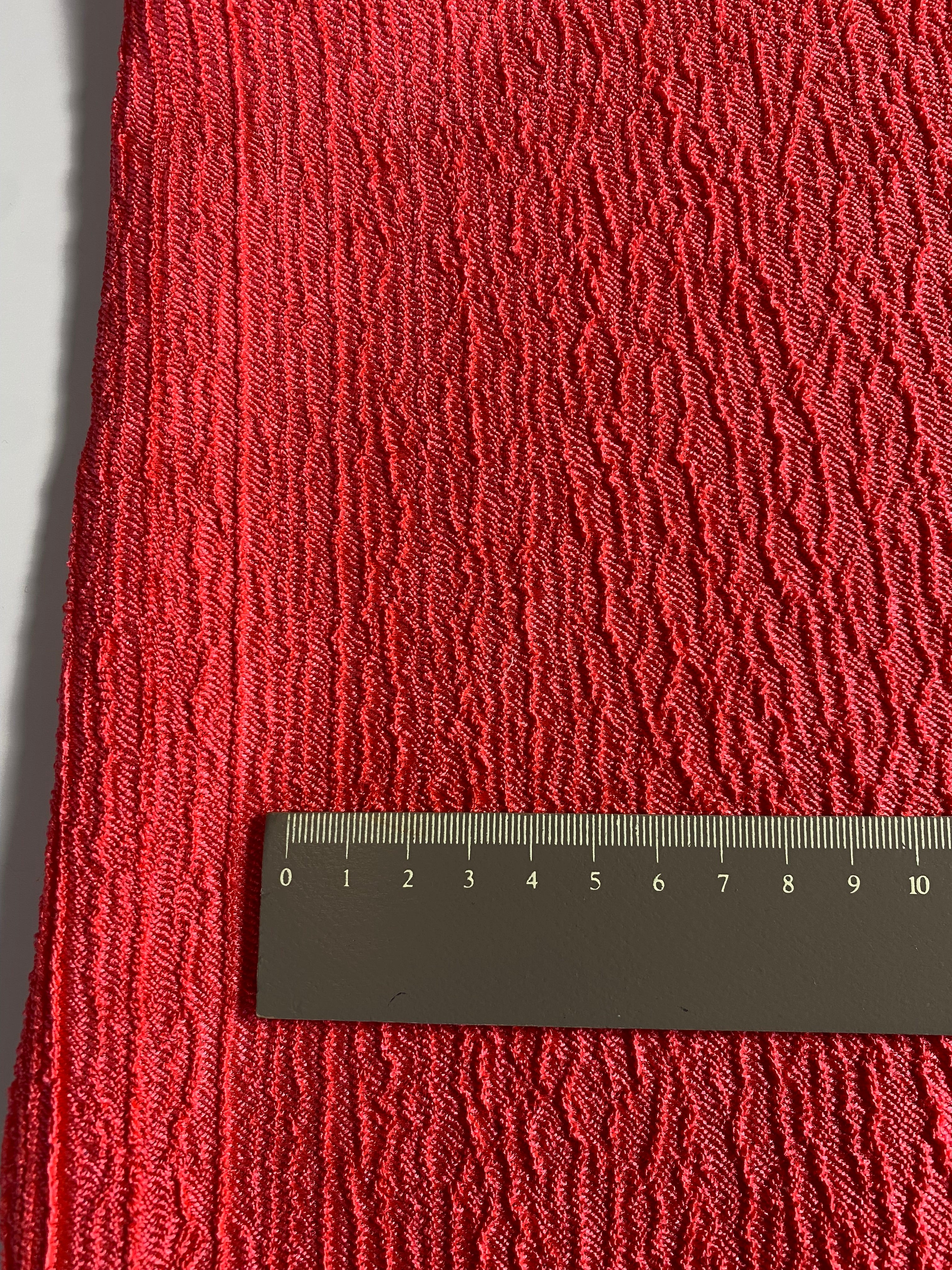 093MX. Cloqué stretch. 210g/m2. 3m coupon.