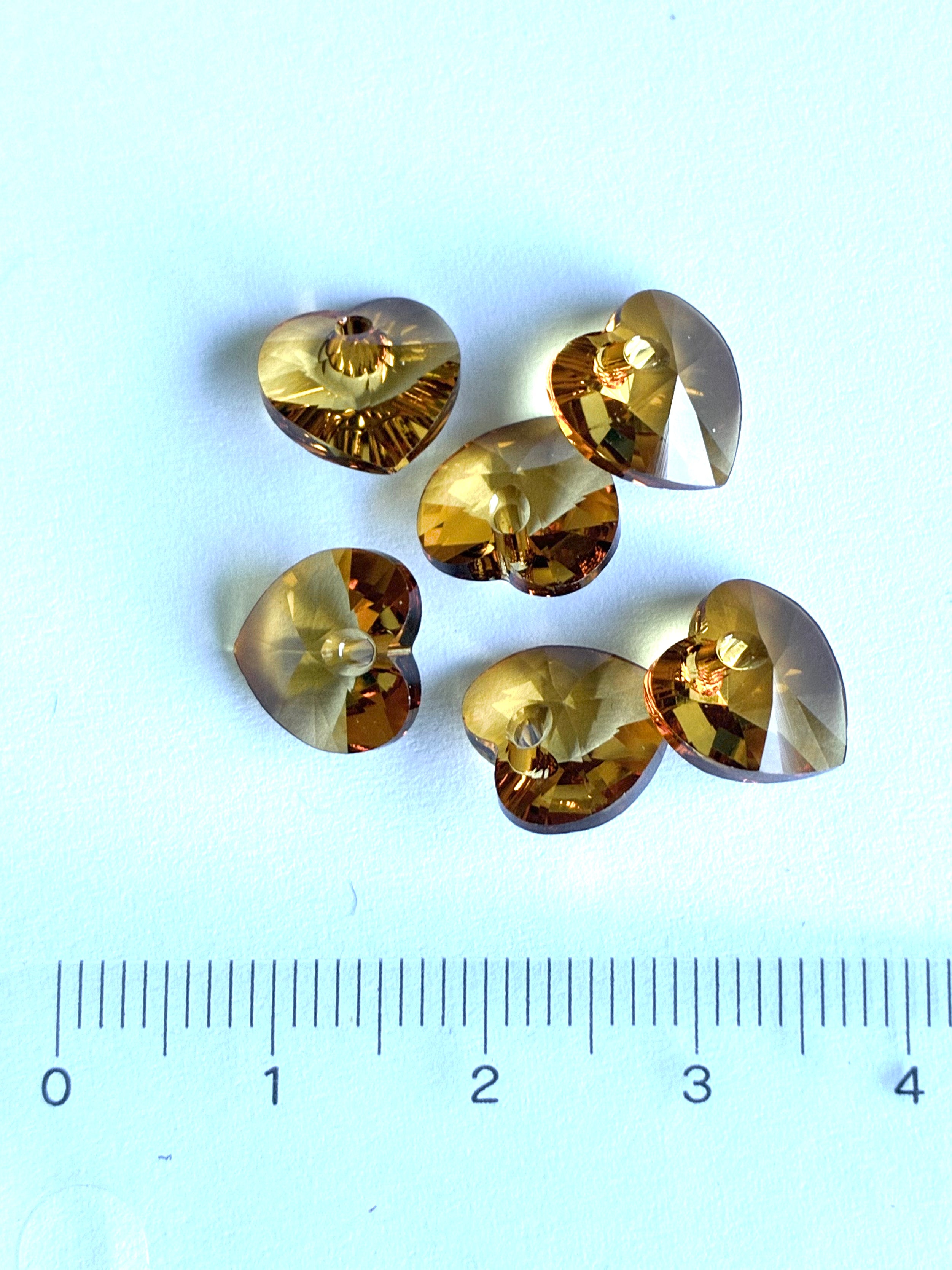 6230. Pure Crystal. Hearts. 10.3x10mm. Yellow-gold