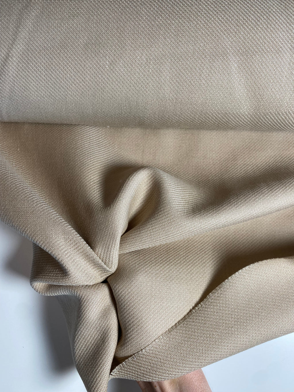 099VWP. Wool blend twill. 250g/m2.