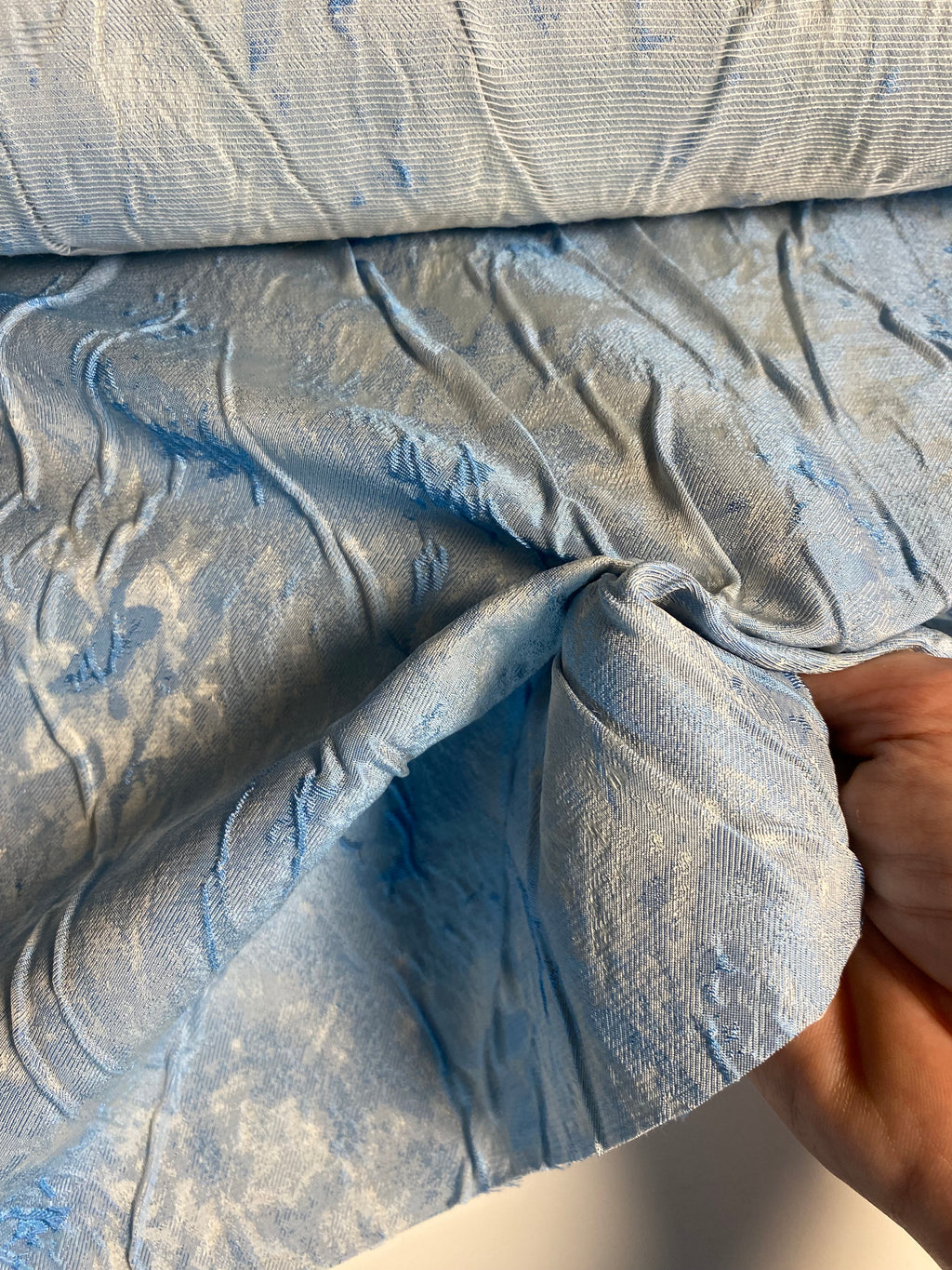 103MX. Silk blend brocade cloqué.