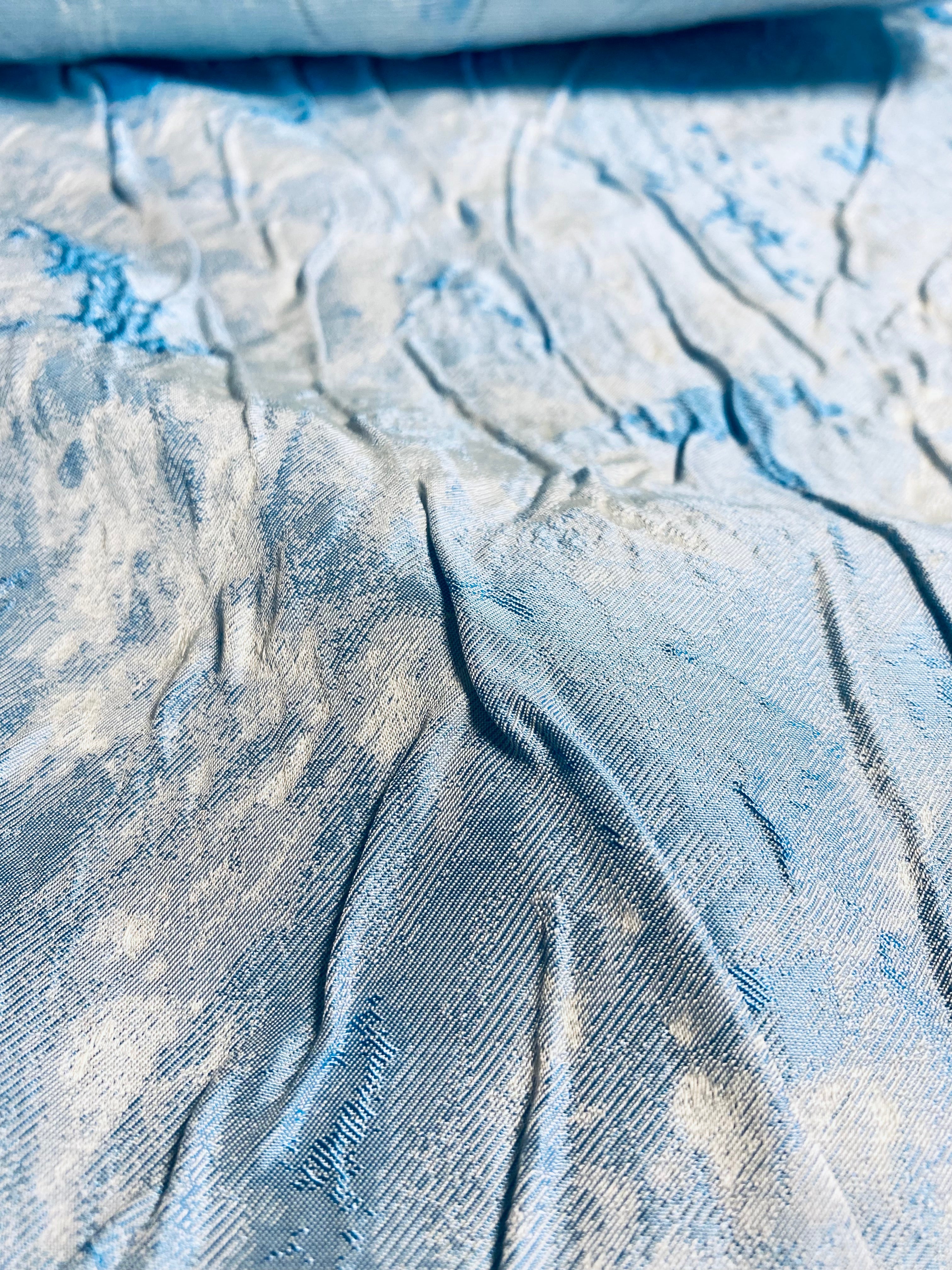 103MX. Silk blend brocade cloqué.