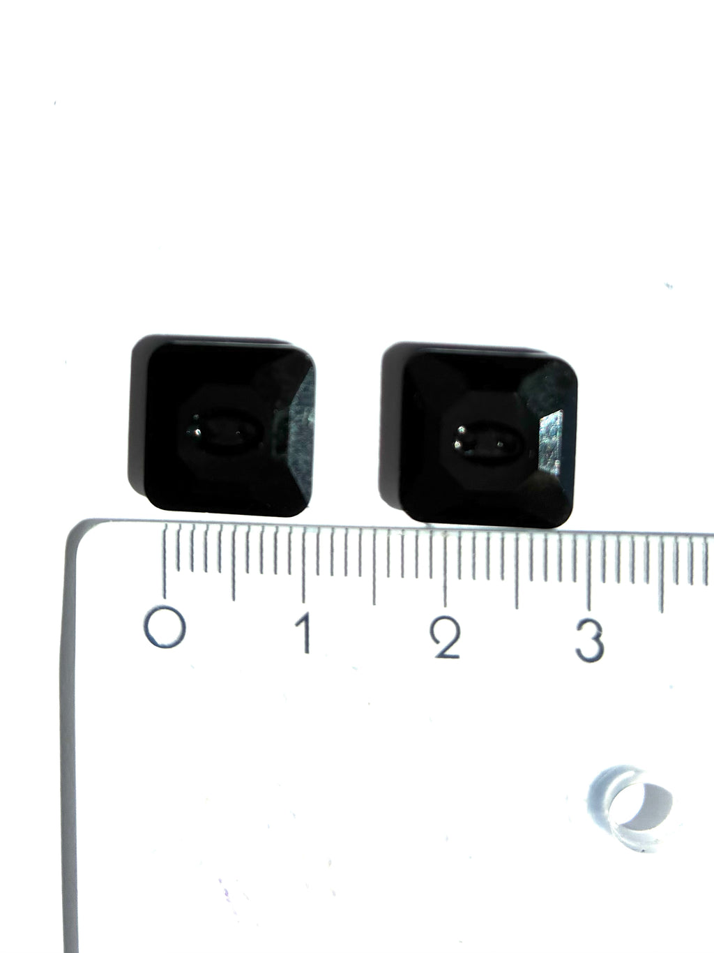 30172. Square button 12mm.