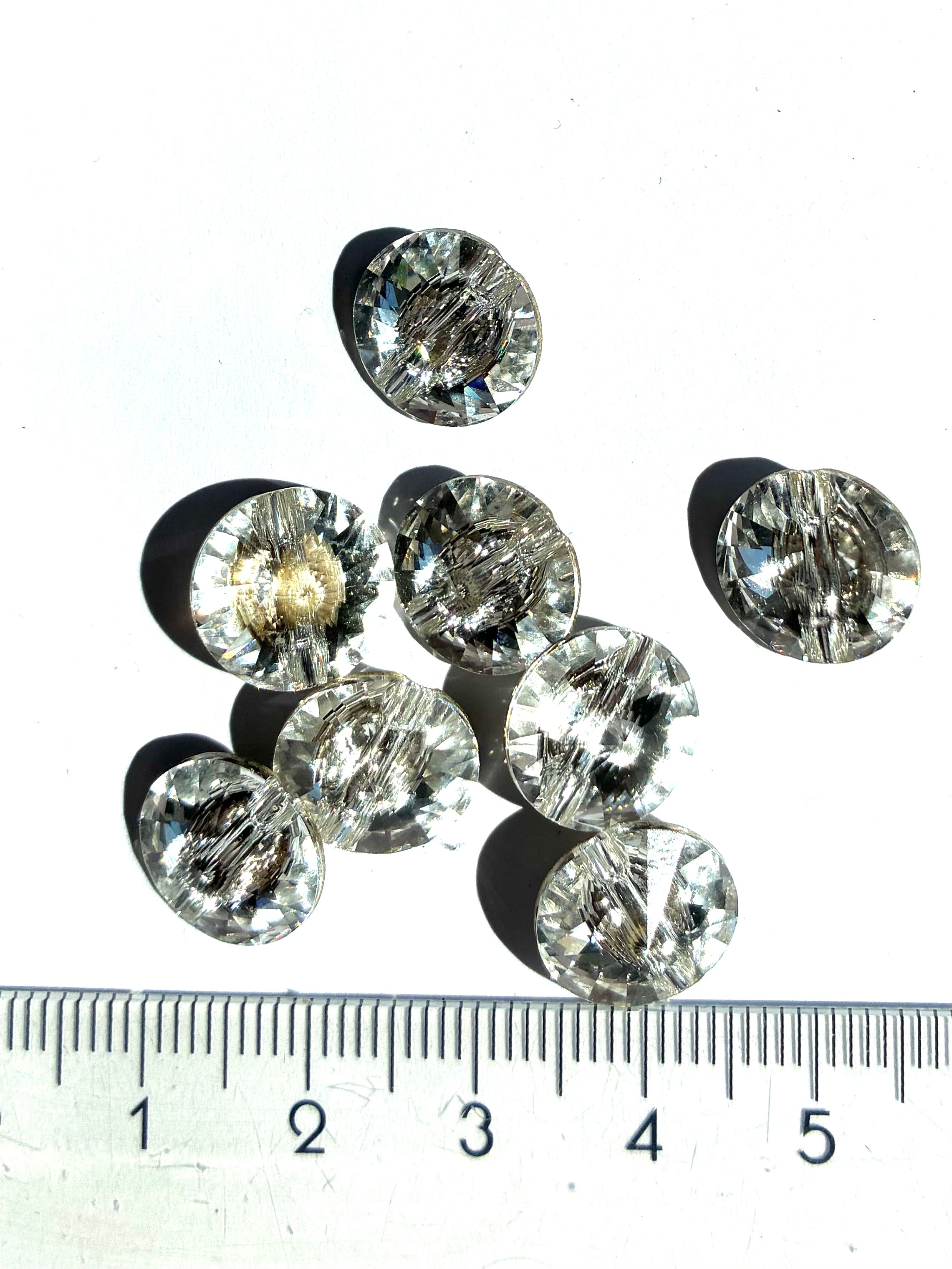 3017. Pure Crystal. Button. 12 mm.