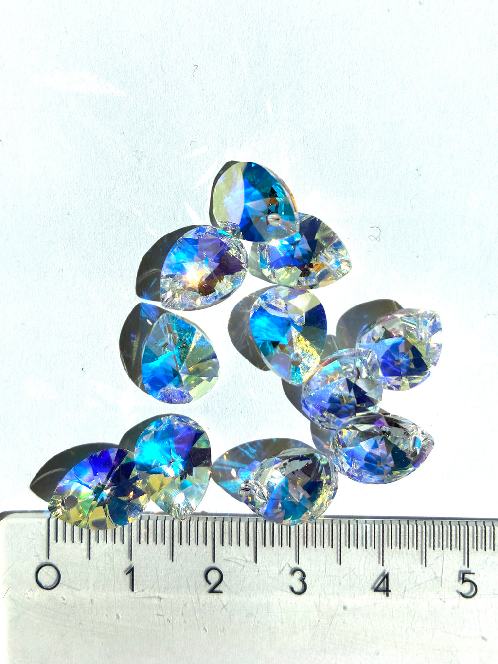 61286. Drops beads for sewing. 13mm.