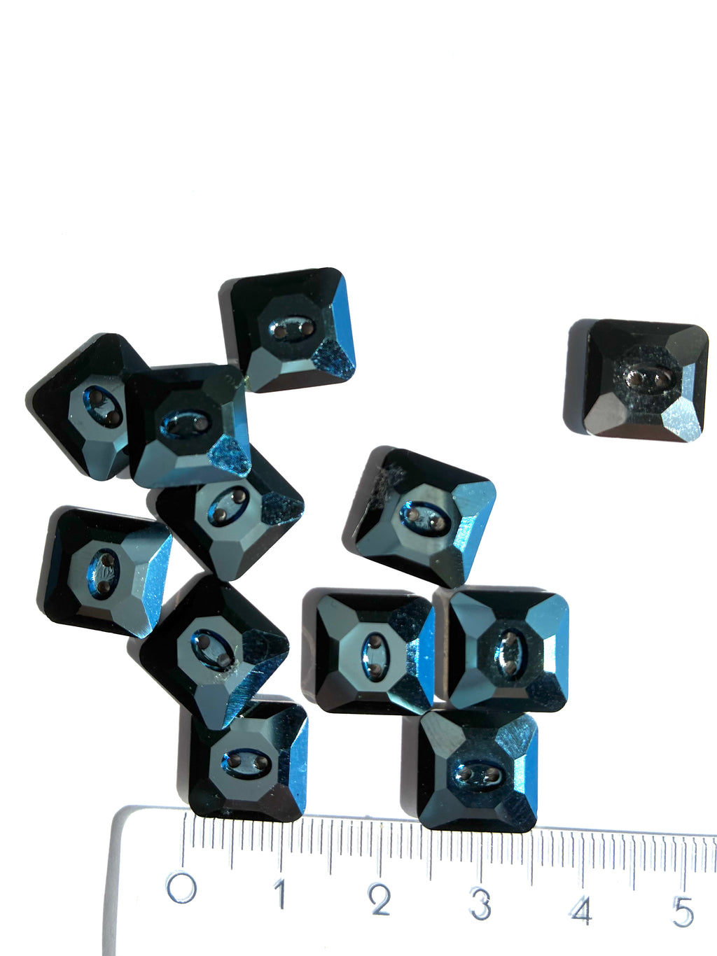 30151. Crystal square button 12mm.