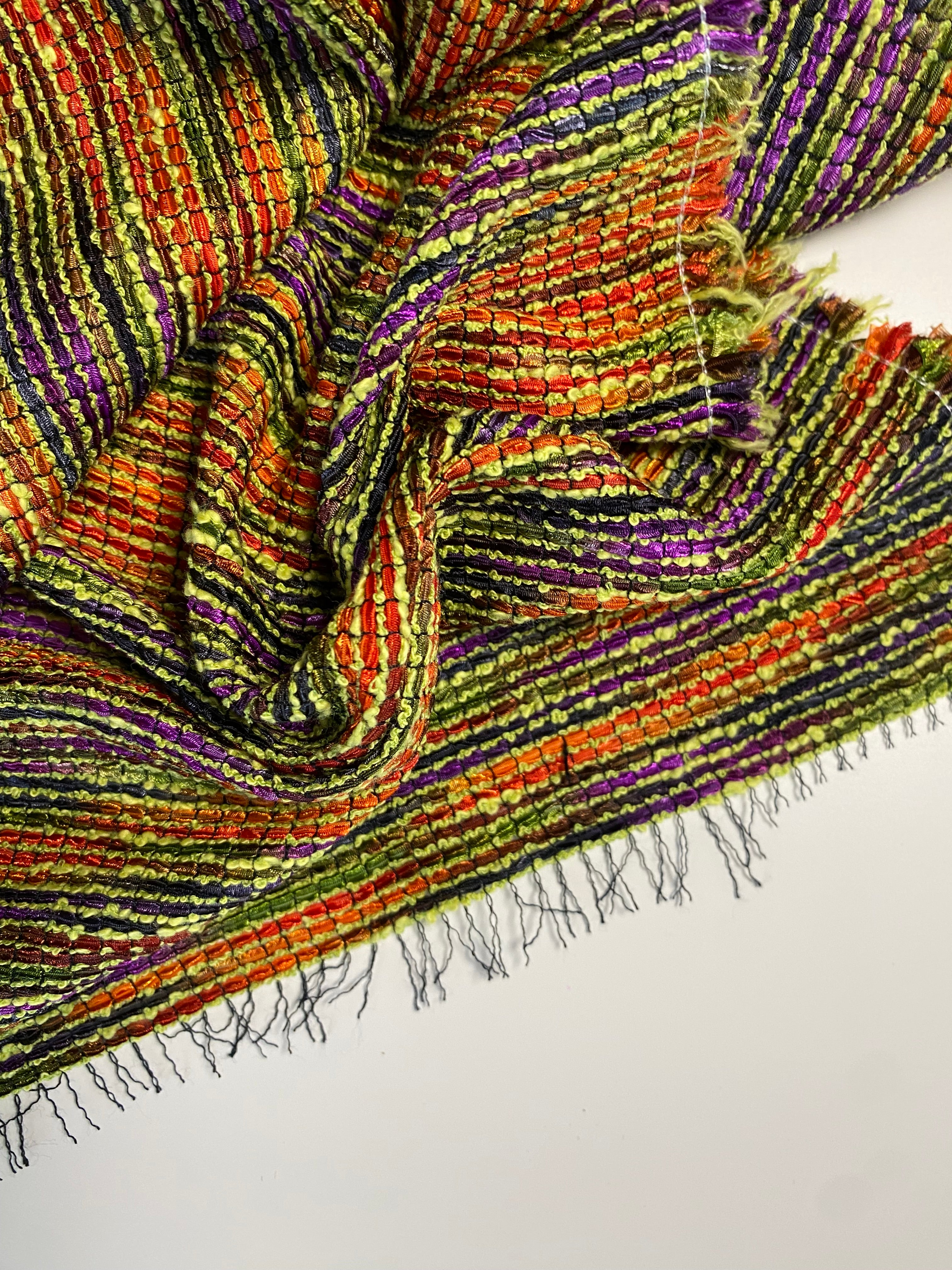 122MX. Thin tweed bouclé.