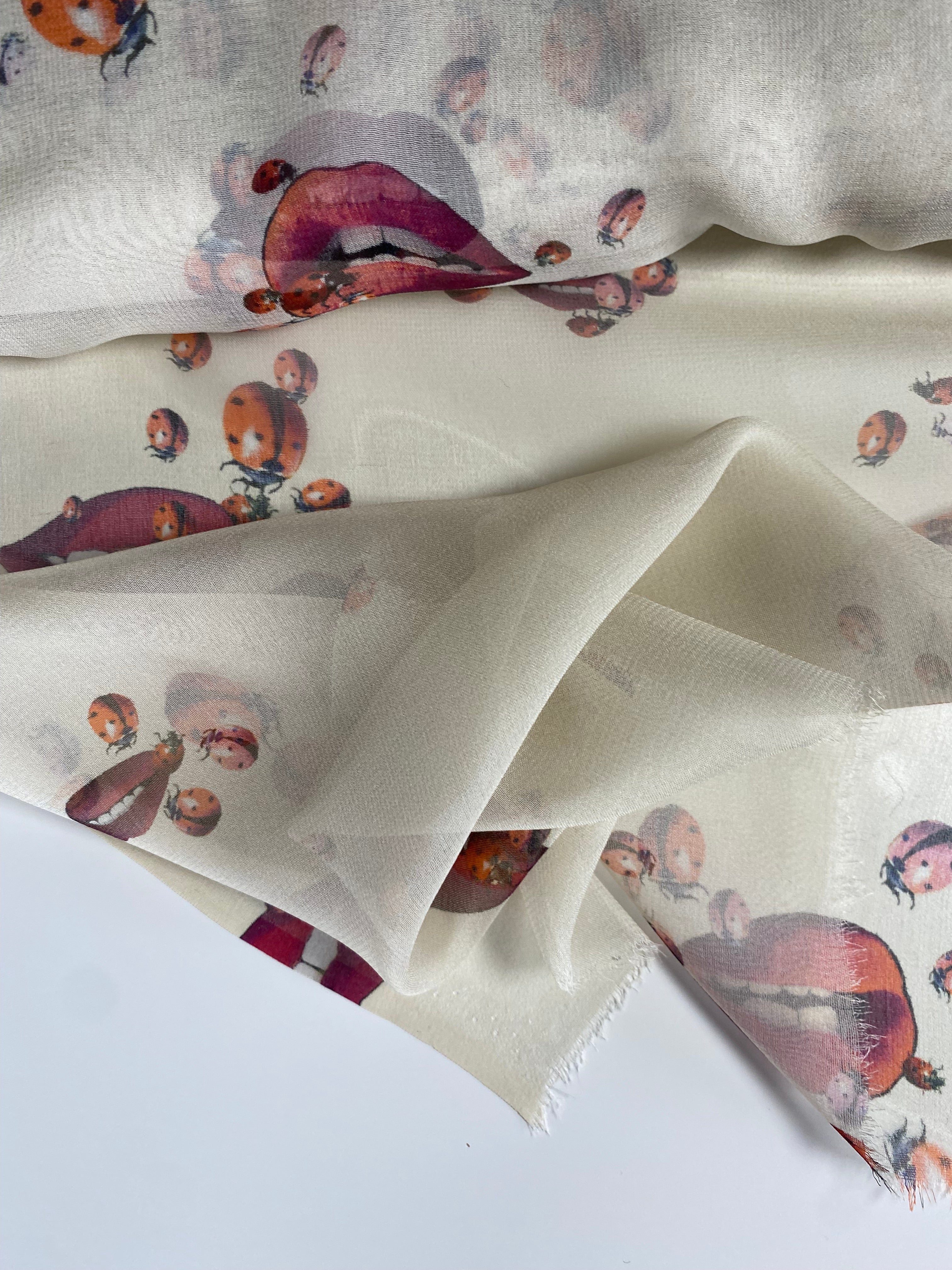 130S. Thin silk. 30g/m2.